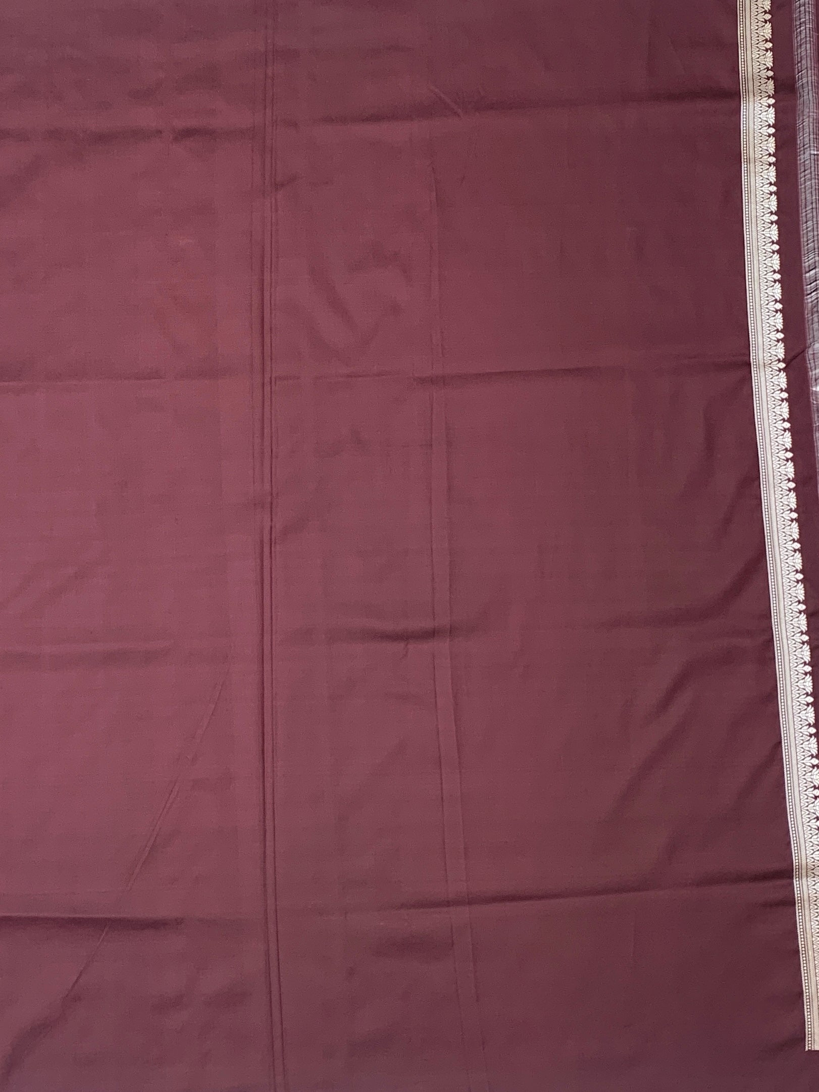 Exquisite Wine Banarasi Silk Saree with Dual Blouse Pieces