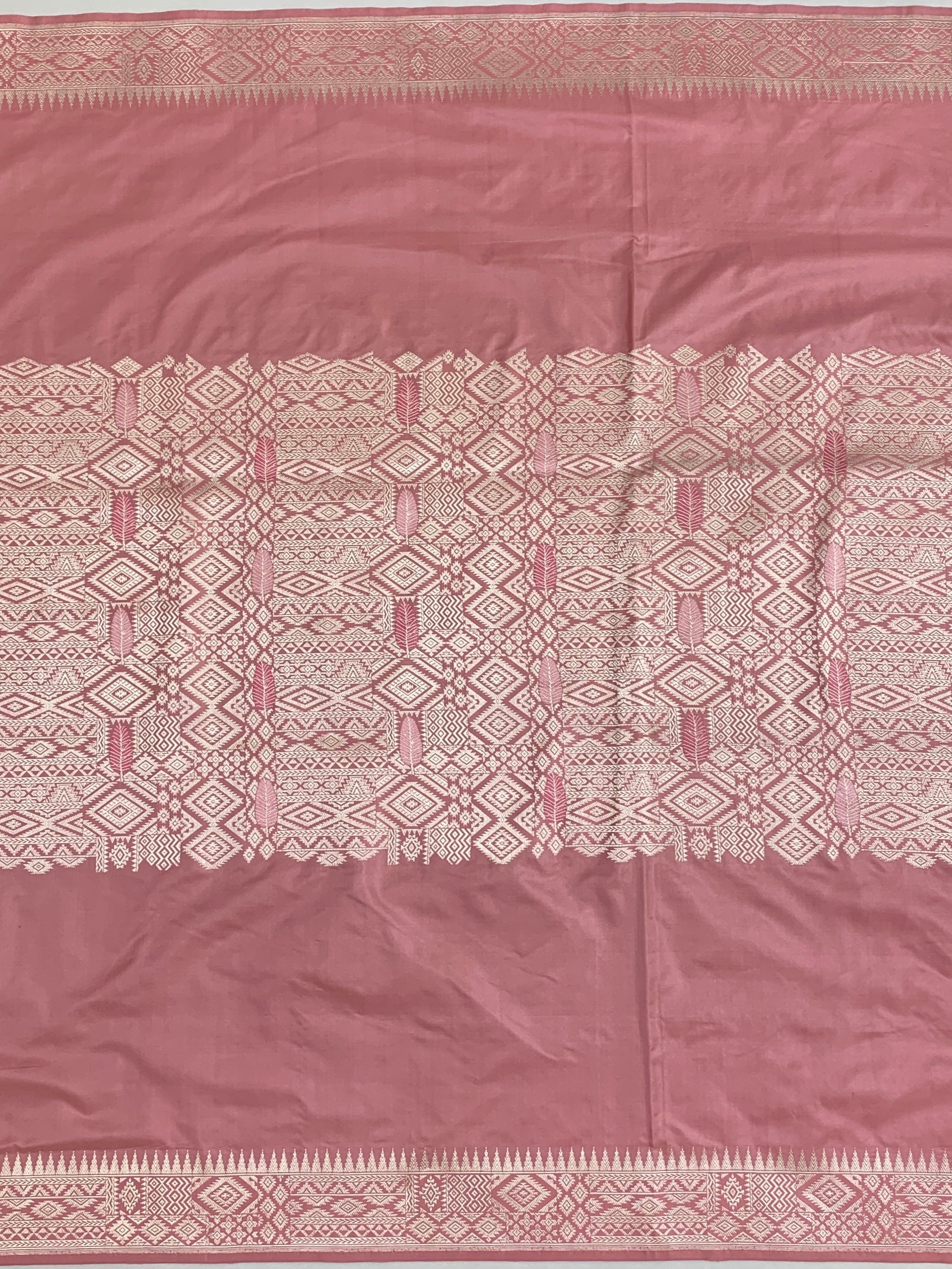 Elevate Your Elegance: Dusty Rose Banarasi Silk Saree