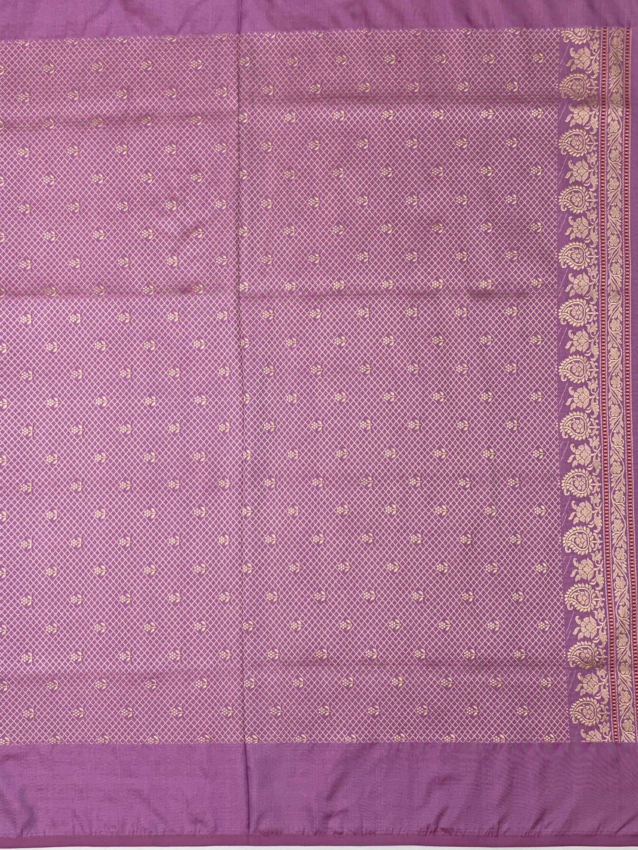 Exquisite Lavender-Mauve Banarasi Silk Saree