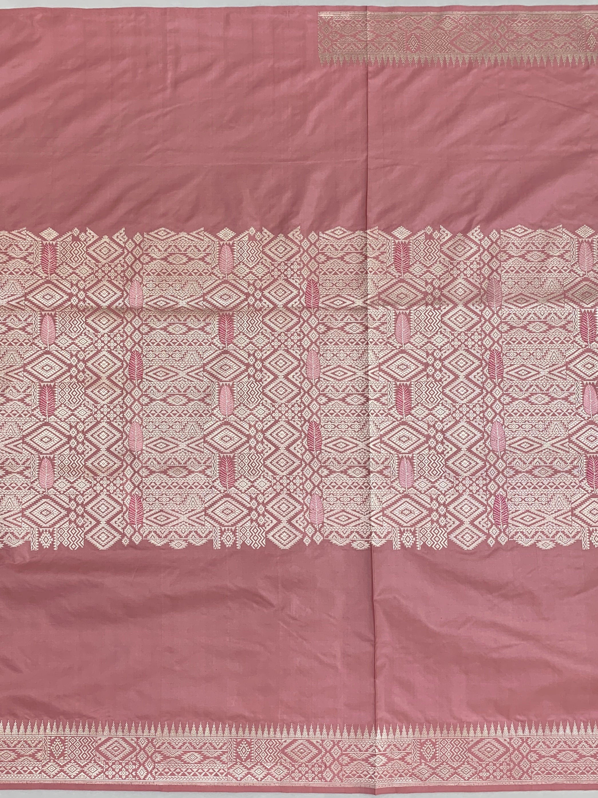 Elevate Your Elegance: Dusty Rose Banarasi Silk Saree