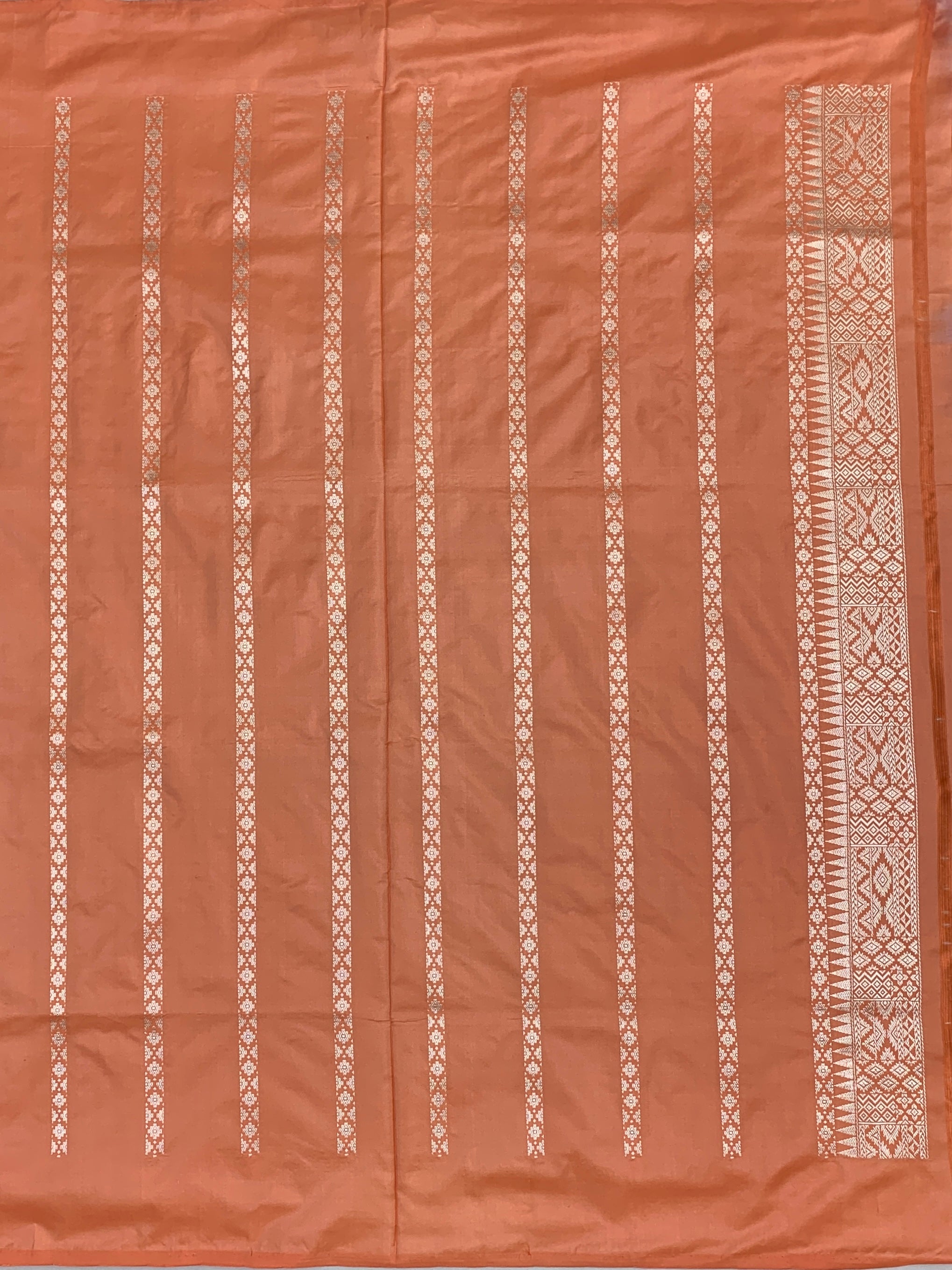 Elevate Your Elegance: Dusty Rose Banarasi Silk Saree