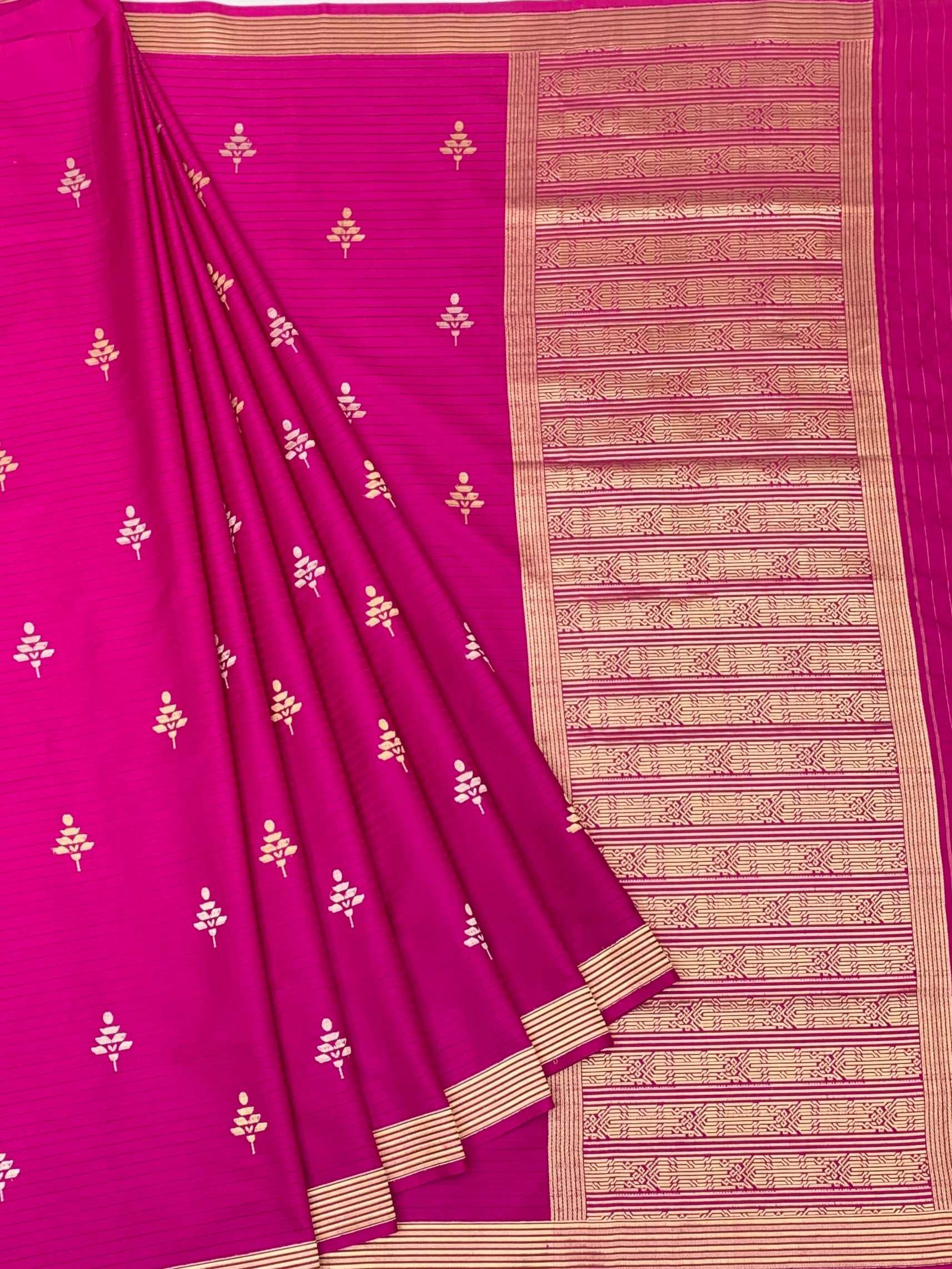 Vibrant Rani Pink Banarasi Silk Saree with Geometric Leaf Motifs