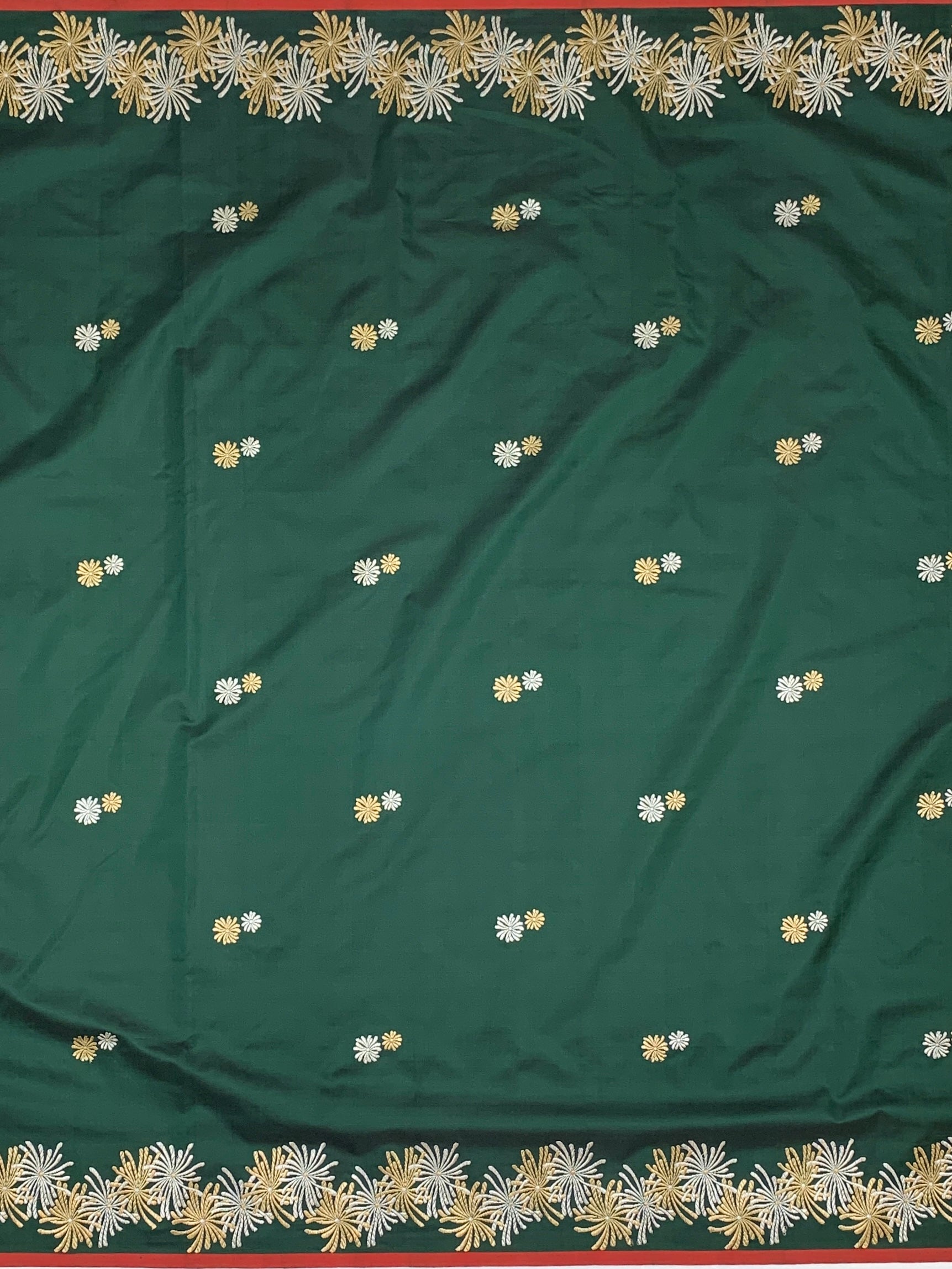 Emerald Forest Banarasi Silk Saree with Radiant Floral Bloom Motifs