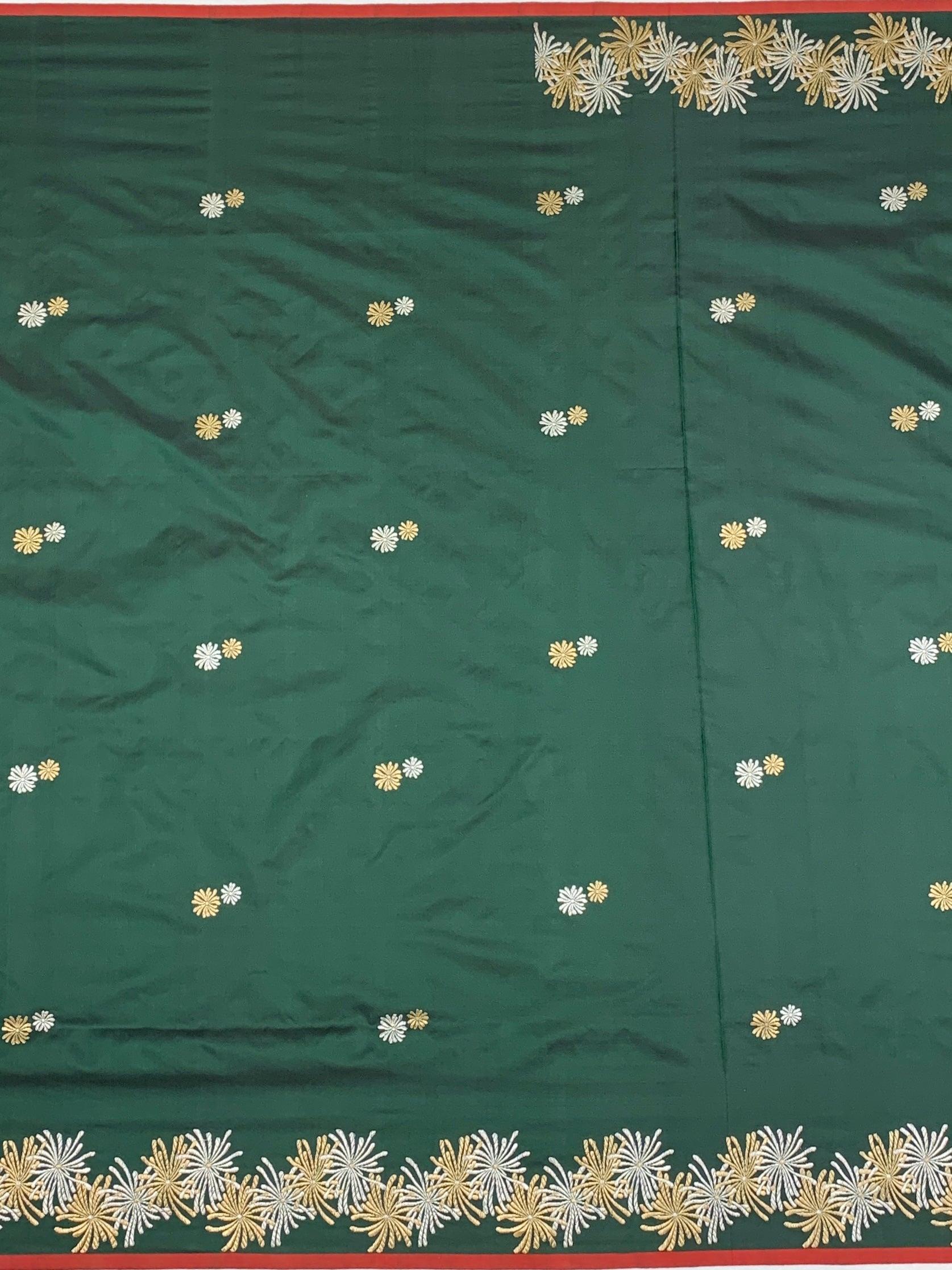 Emerald Forest Banarasi Silk Saree with Radiant Floral Bloom Motifs