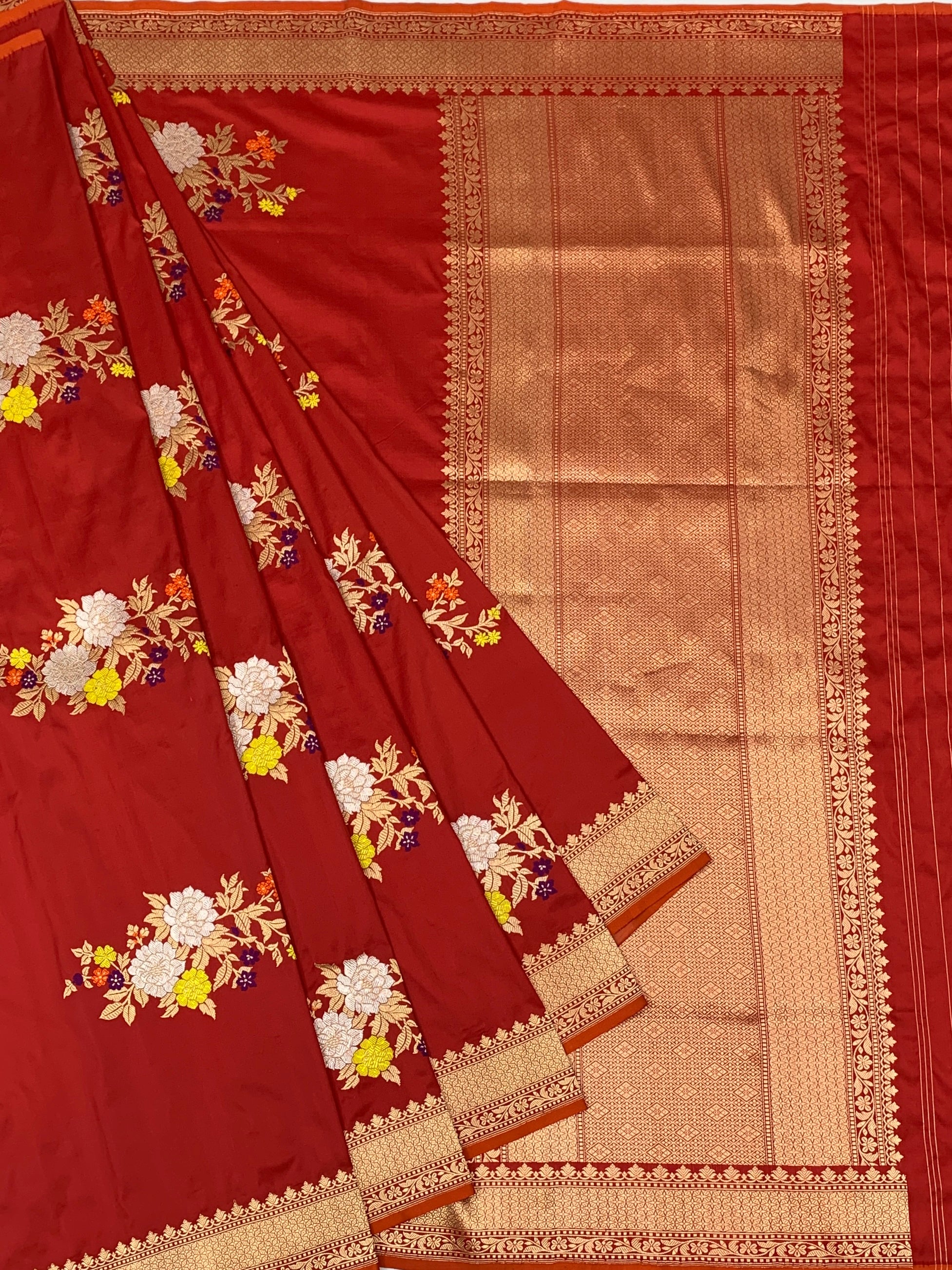 Serene Pastel Blue Banarasi Silk Saree with All-Over Floral Jal