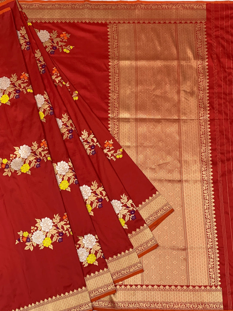 Serene Pastel Blue Banarasi Silk Saree with All-Over Floral Jal