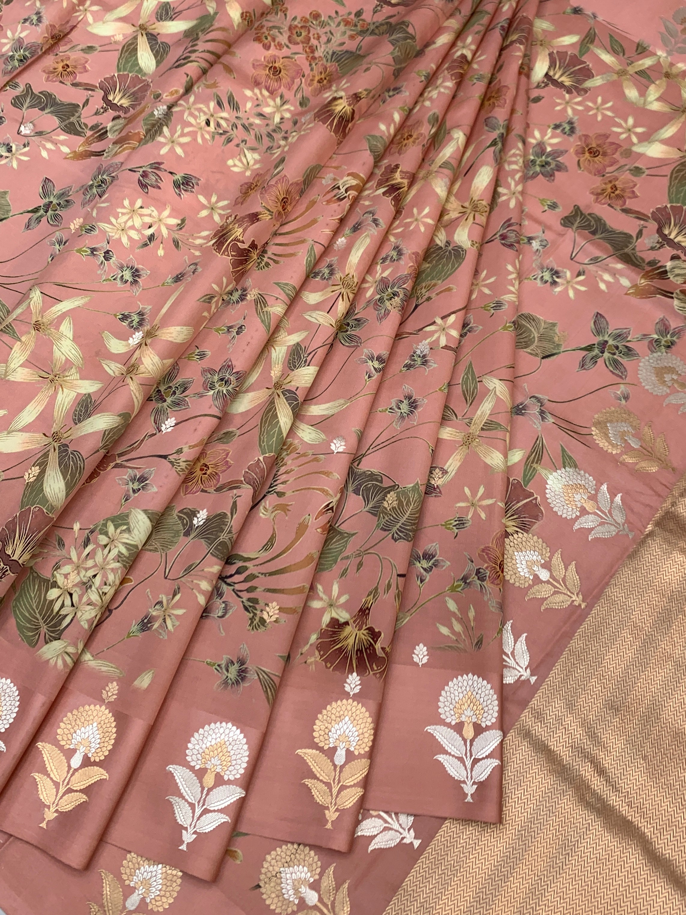 Printed Raw Mango  Silk Saree in Peach
