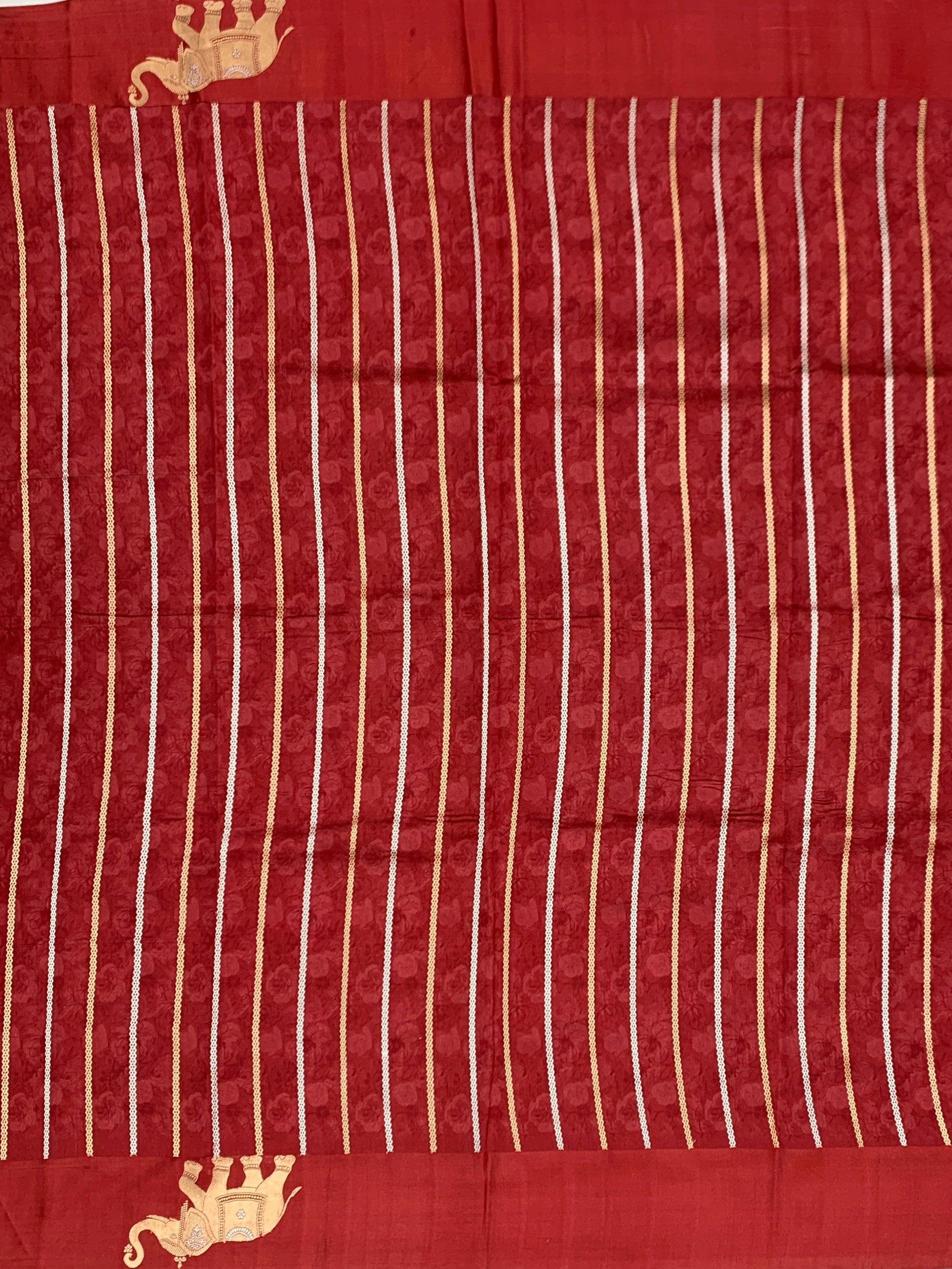 Printed Raw Mango Silk Saree in Crimson Floral