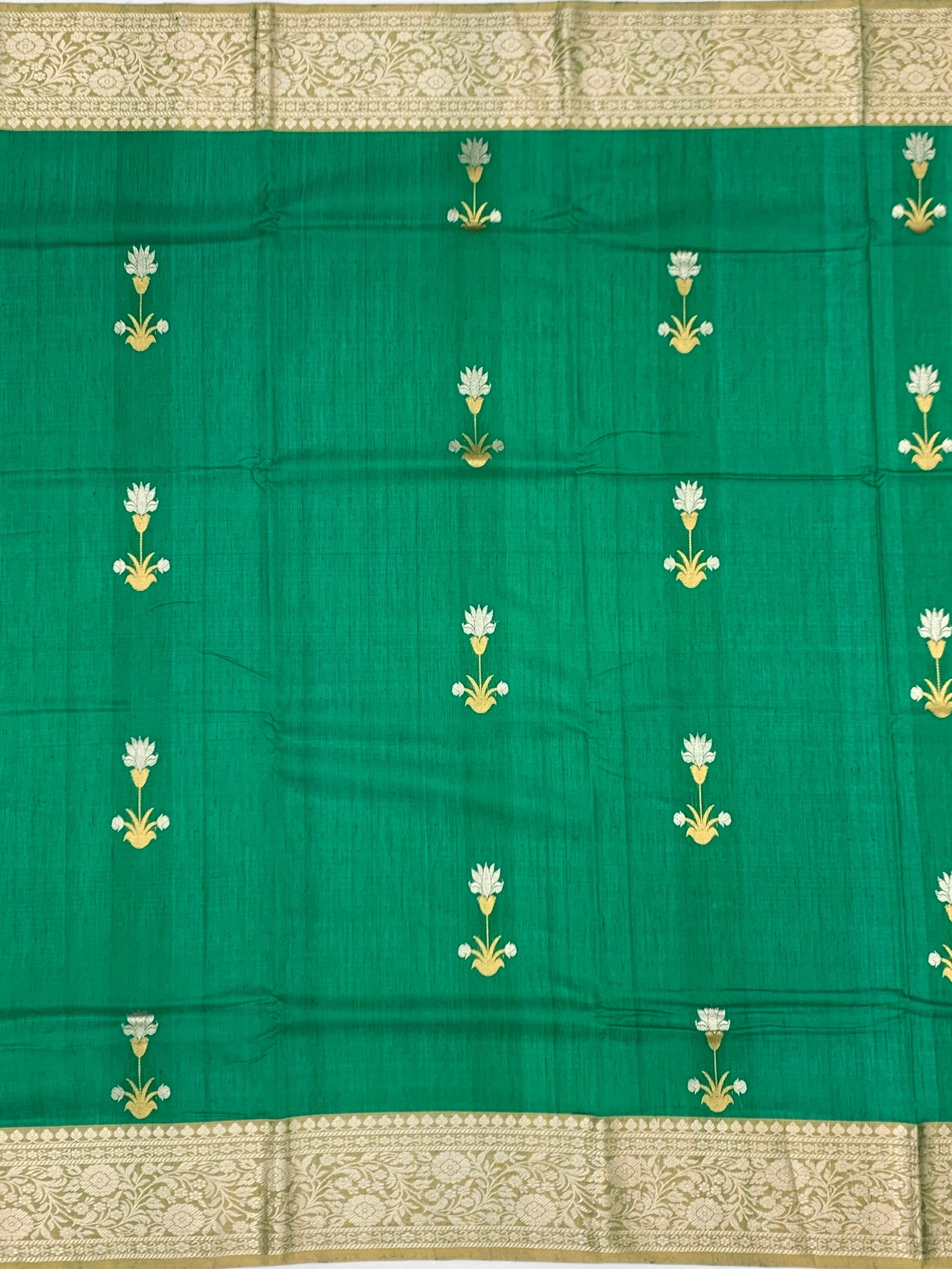 Emerald Elegance: Handcrafted Chanderi Silk Saree