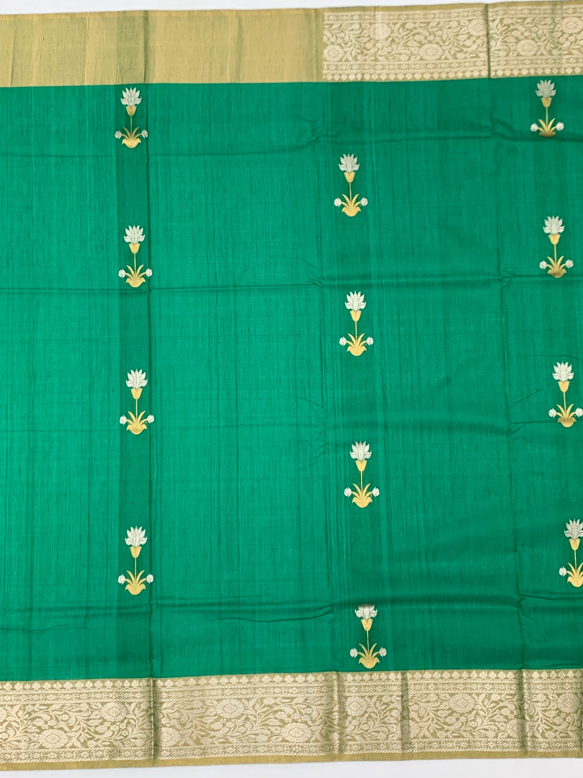 Emerald Elegance: Handcrafted Chanderi Silk Saree