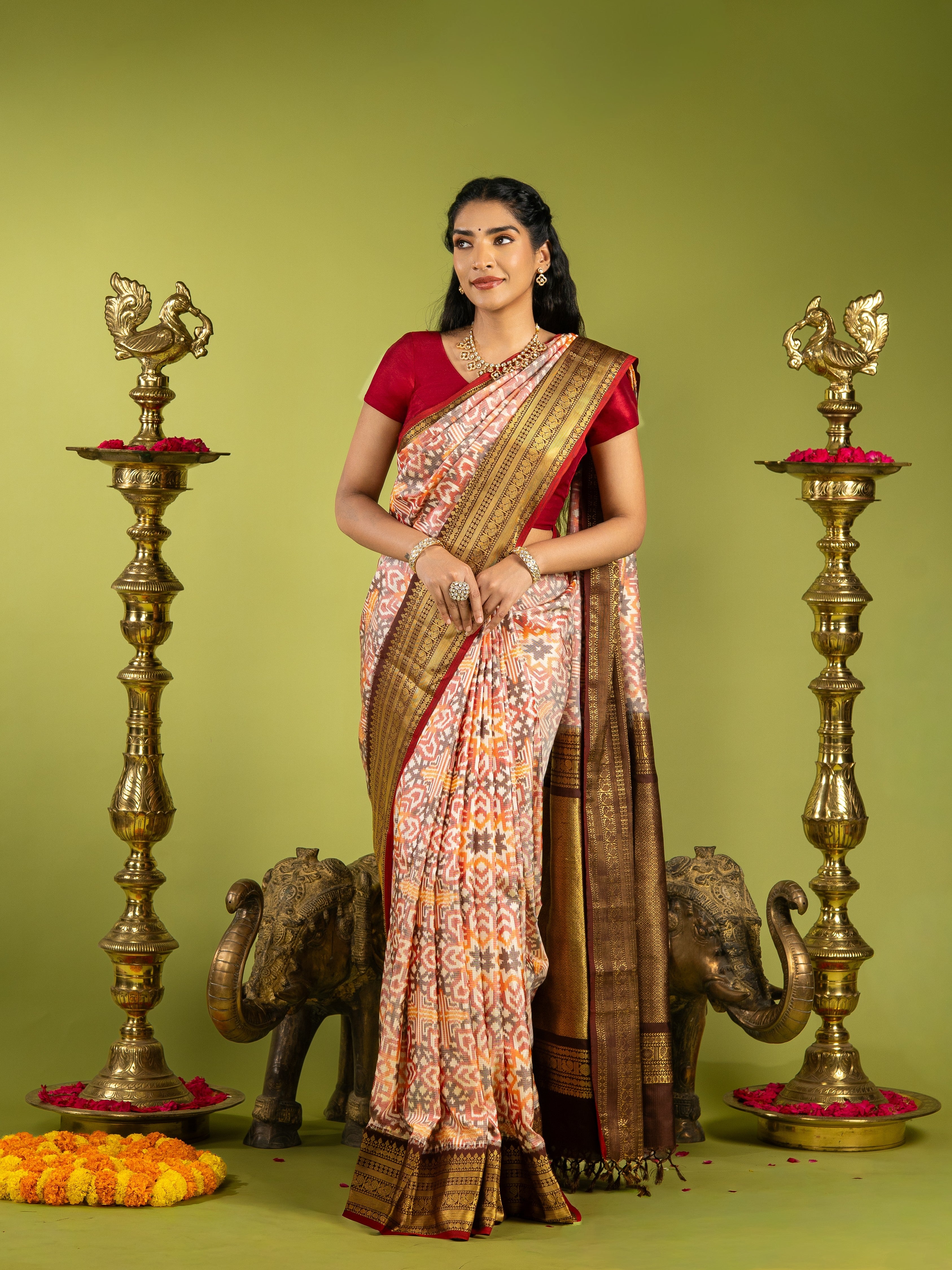 Exquisite Kanjeevaram Patola Silk Saree with Contrast Blouse