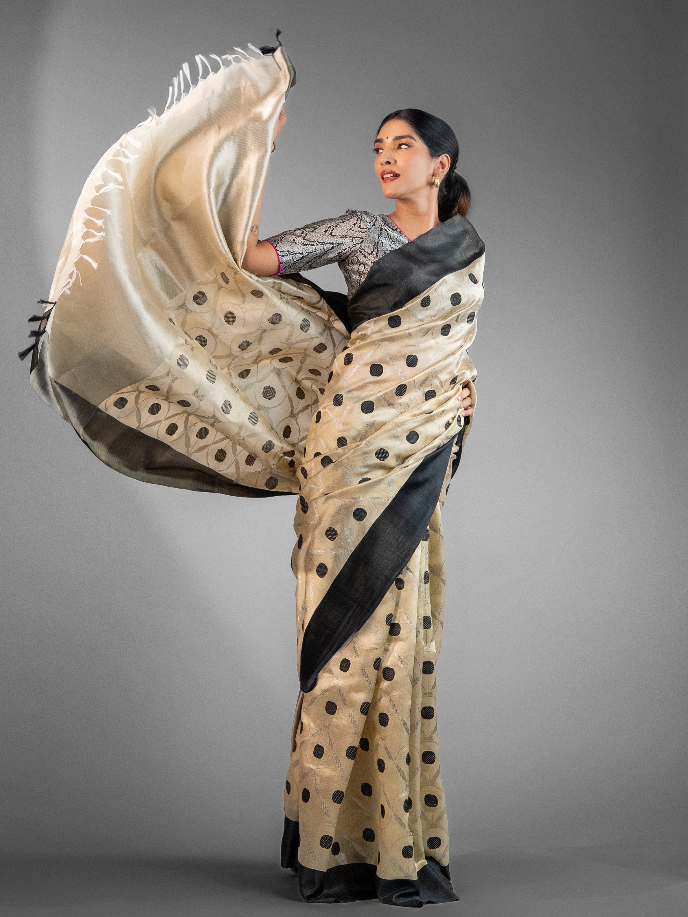 Monochrome Elegance: Premium Cream & Black Chanderi Silk Saree