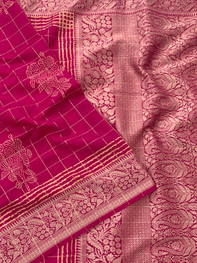 Cotton Prints Saree Pink In Colour