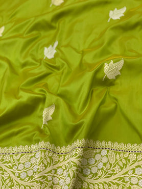 Banarasi Kadwa Weave Silk Saree Green In Colour