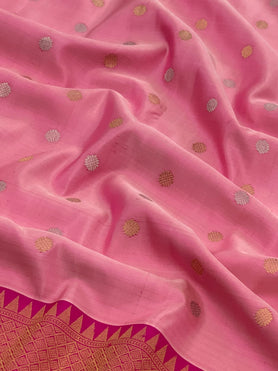 Gadwal Pattu Saree Pastel-Pink In Colour