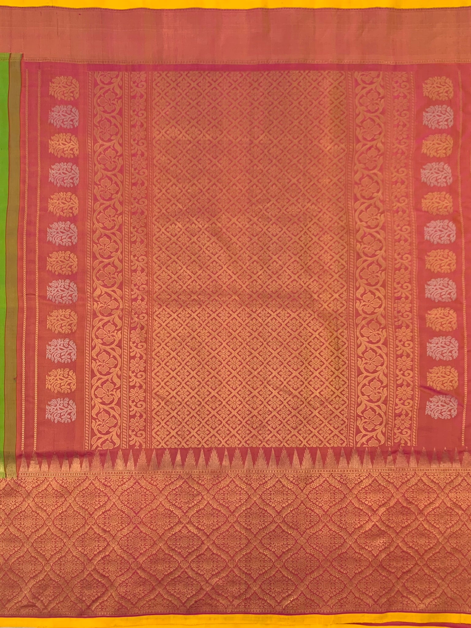 Gadwal Saree