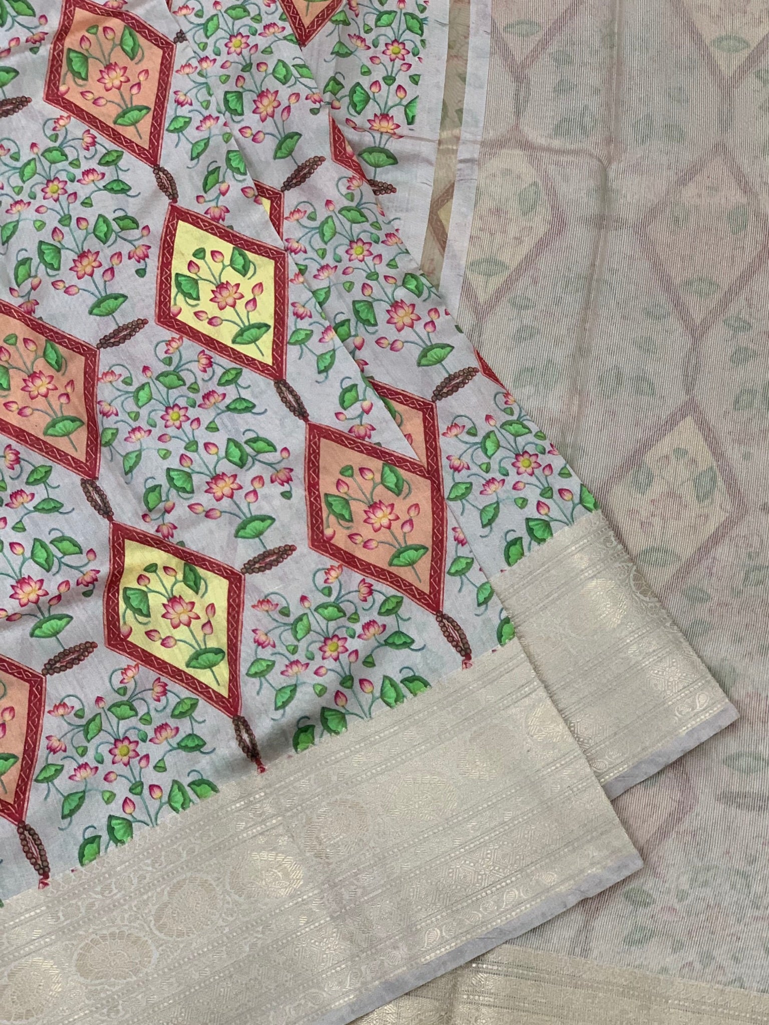 Chiniya Silk