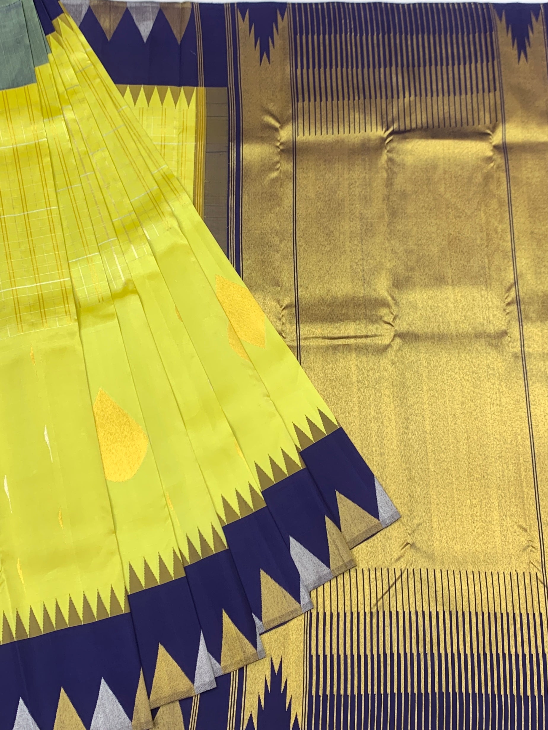 Exquisite Lime Yellow & Royal Blue Kanjeevaram Silk Saree
