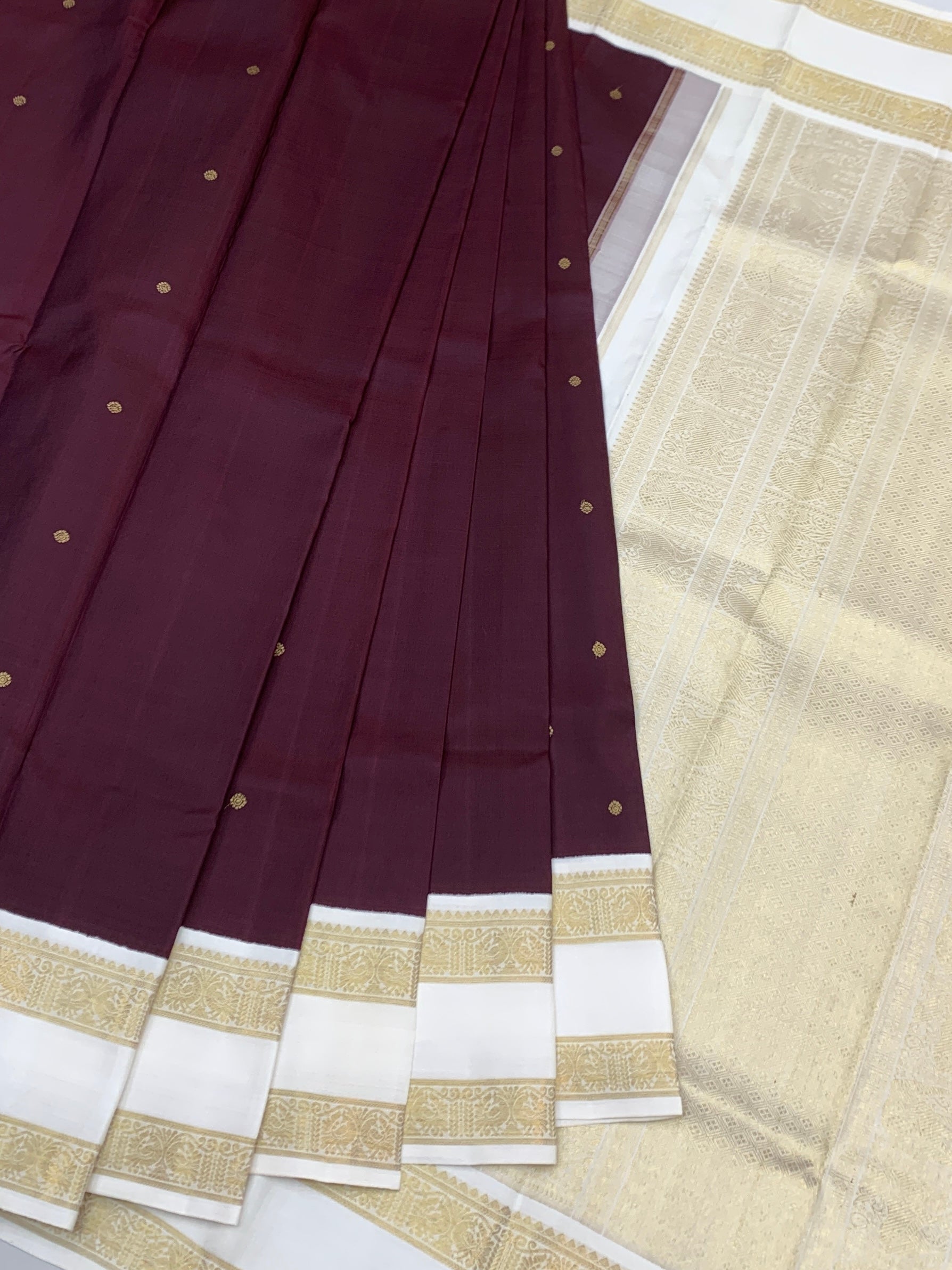 Exquisite Wine Burgundy Kanjeevaram Silk Saree