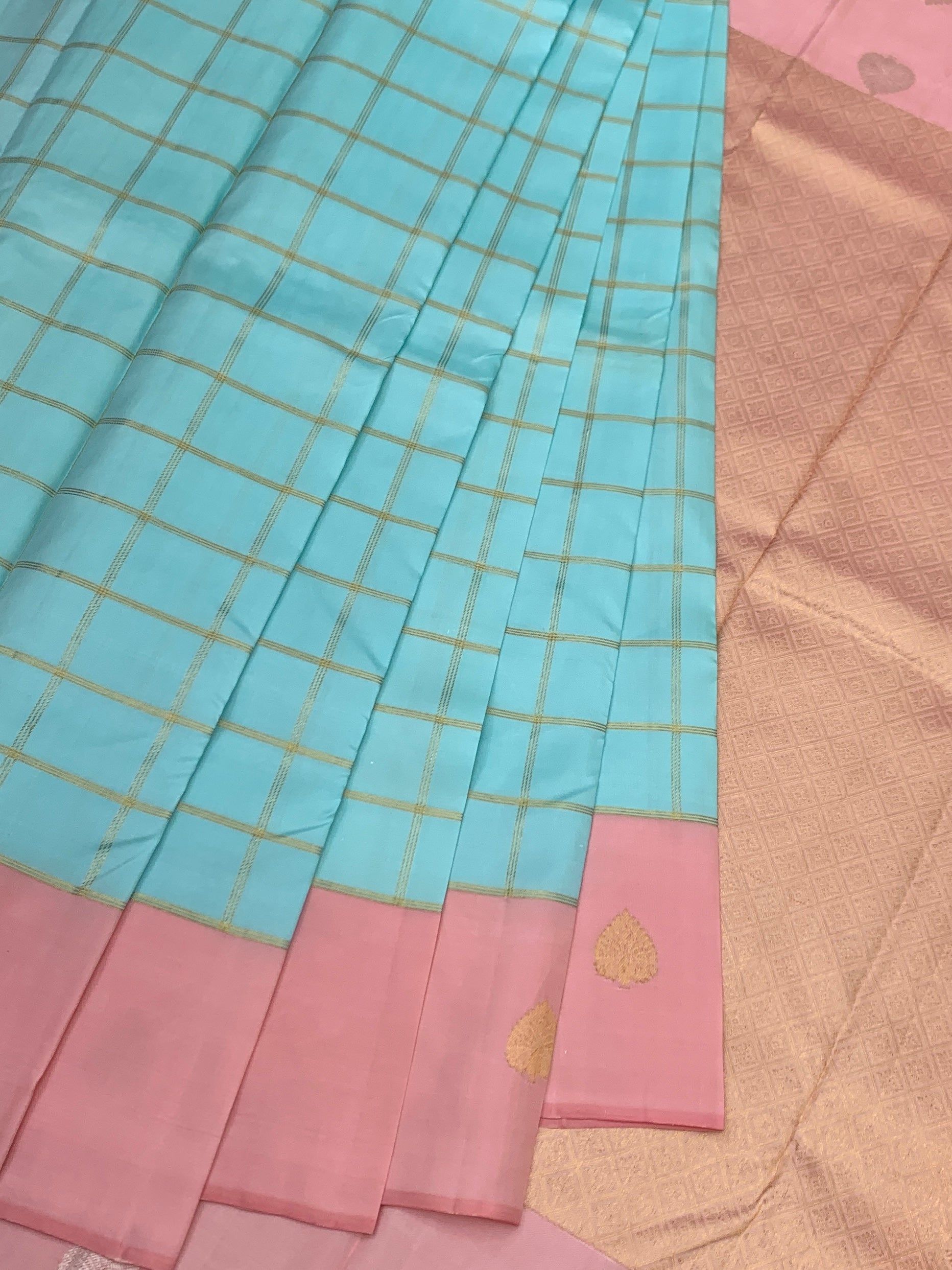 Pastel Elegance: Sky Blue and Coral Pink Kanjeevaram Silk Saree