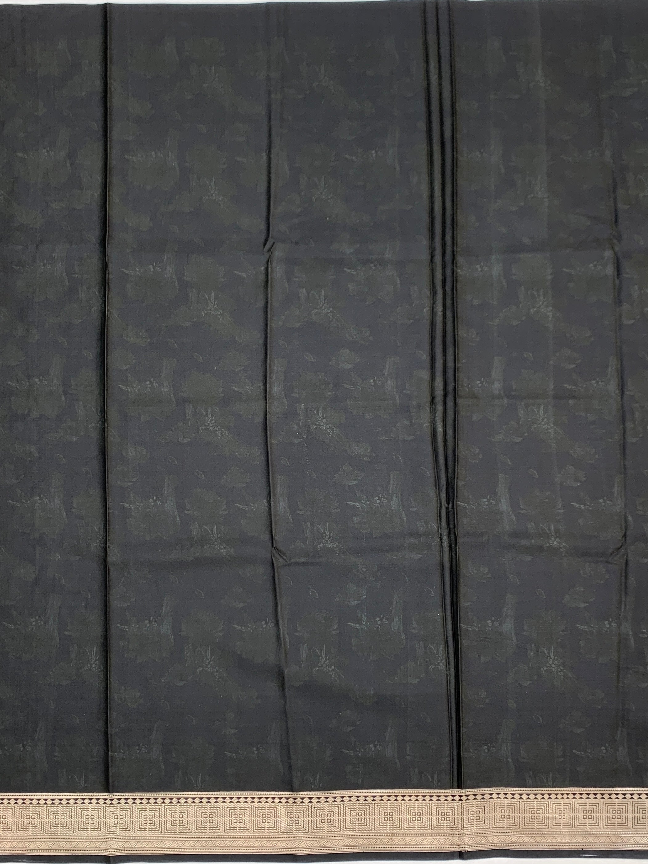 Midnight Noir Floral Fusion: Printed Banarasi Mashru Silk Saree