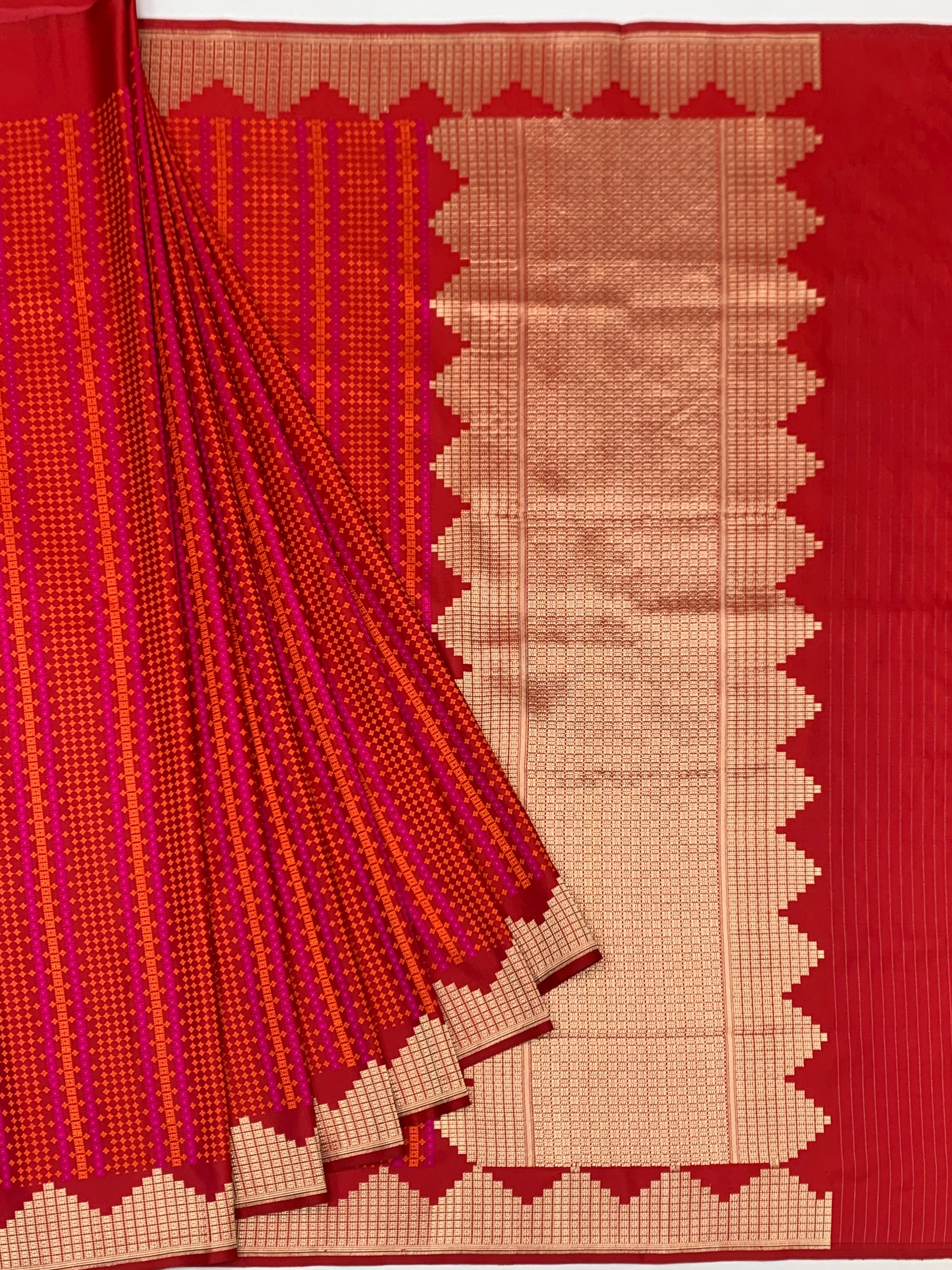 Exquisite Crimson Red Mashru Silk Saree