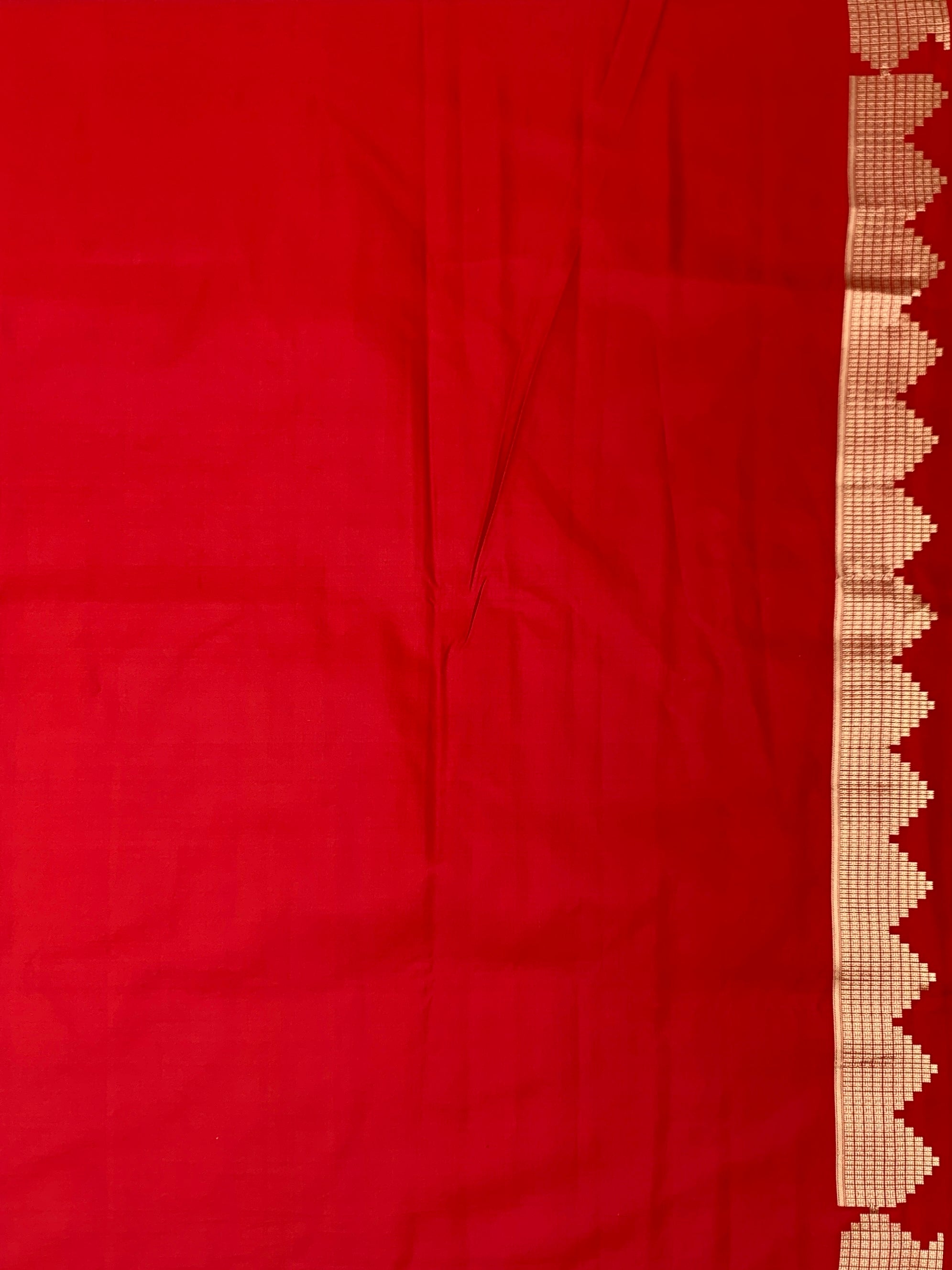 Exquisite Crimson Red Mashru Silk Saree
