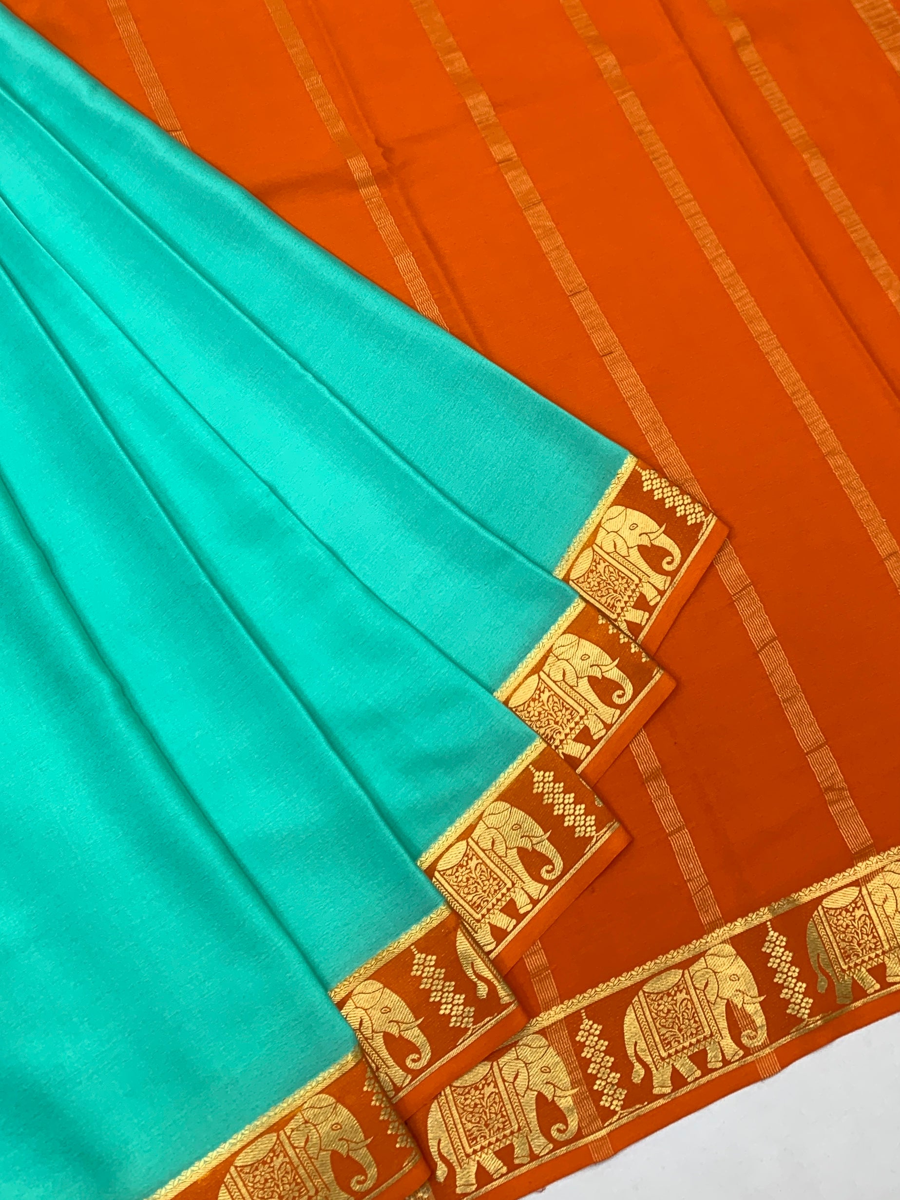 Exquisite Mysore Silk Saree – Vibrant Turquoise & Deep Amber Orange