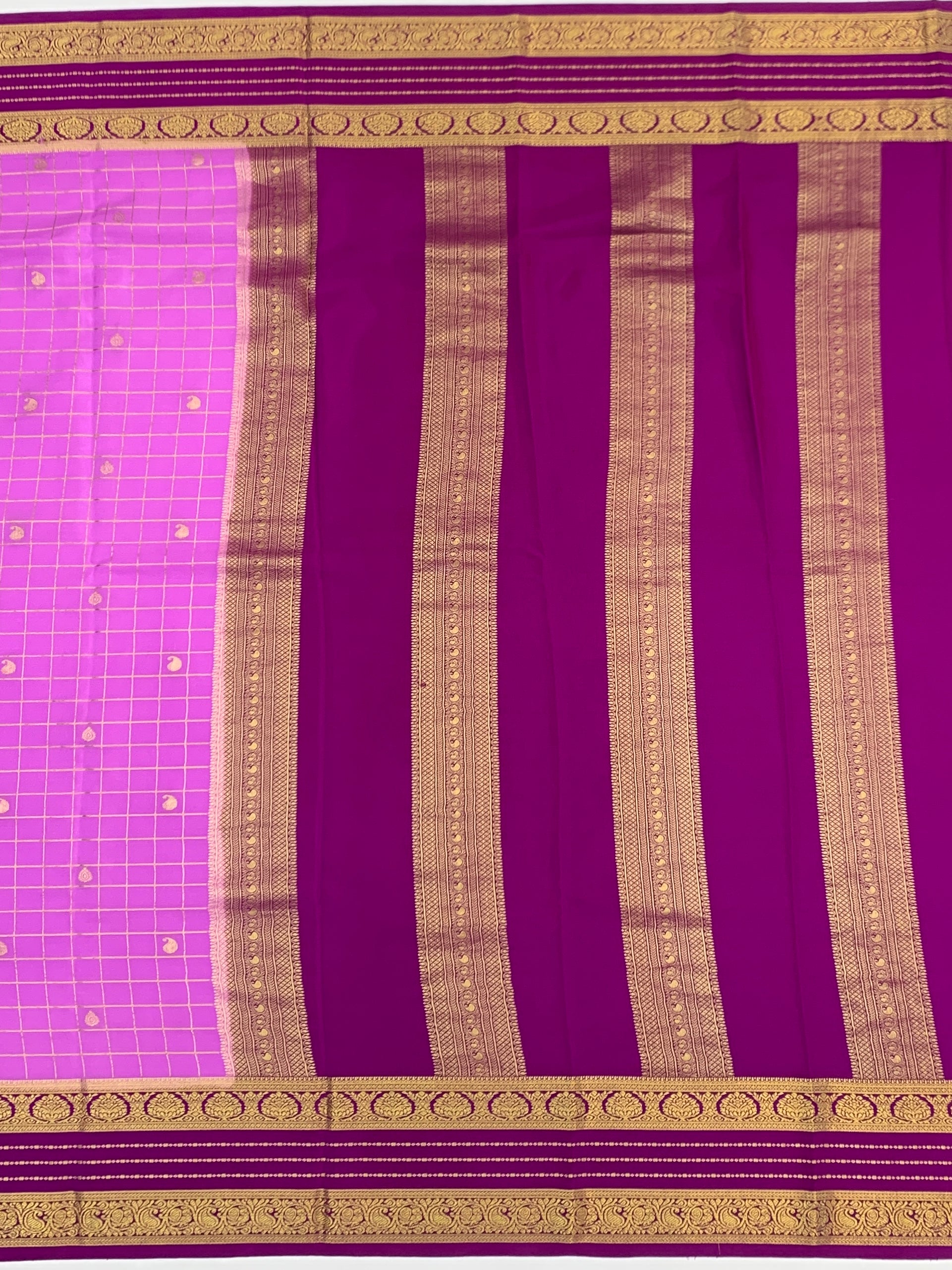 Exquisite Mysore Silk Saree – Lavender Checkered Body with Rich Magenta Pallu