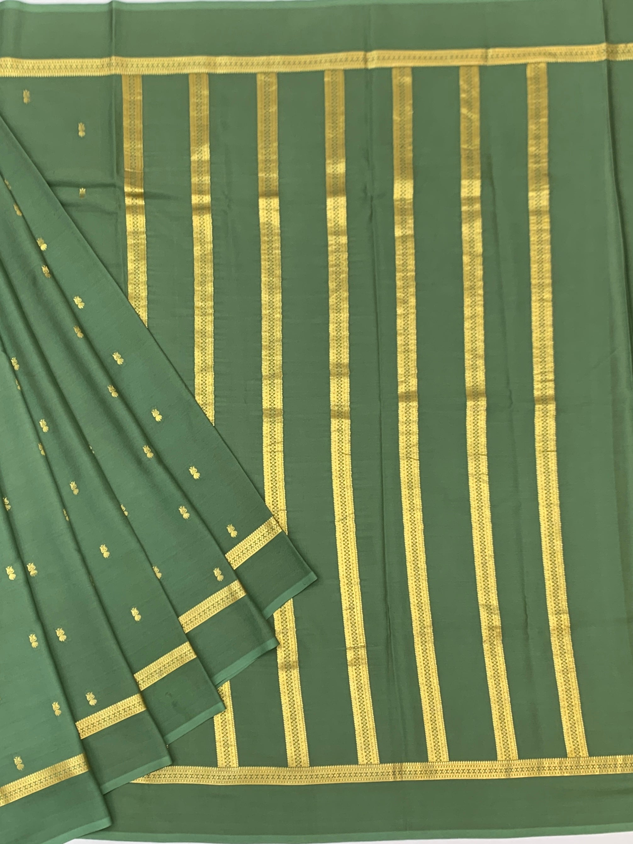 Elegant Forest Green Mysore Silk Saree with Zari Pallu