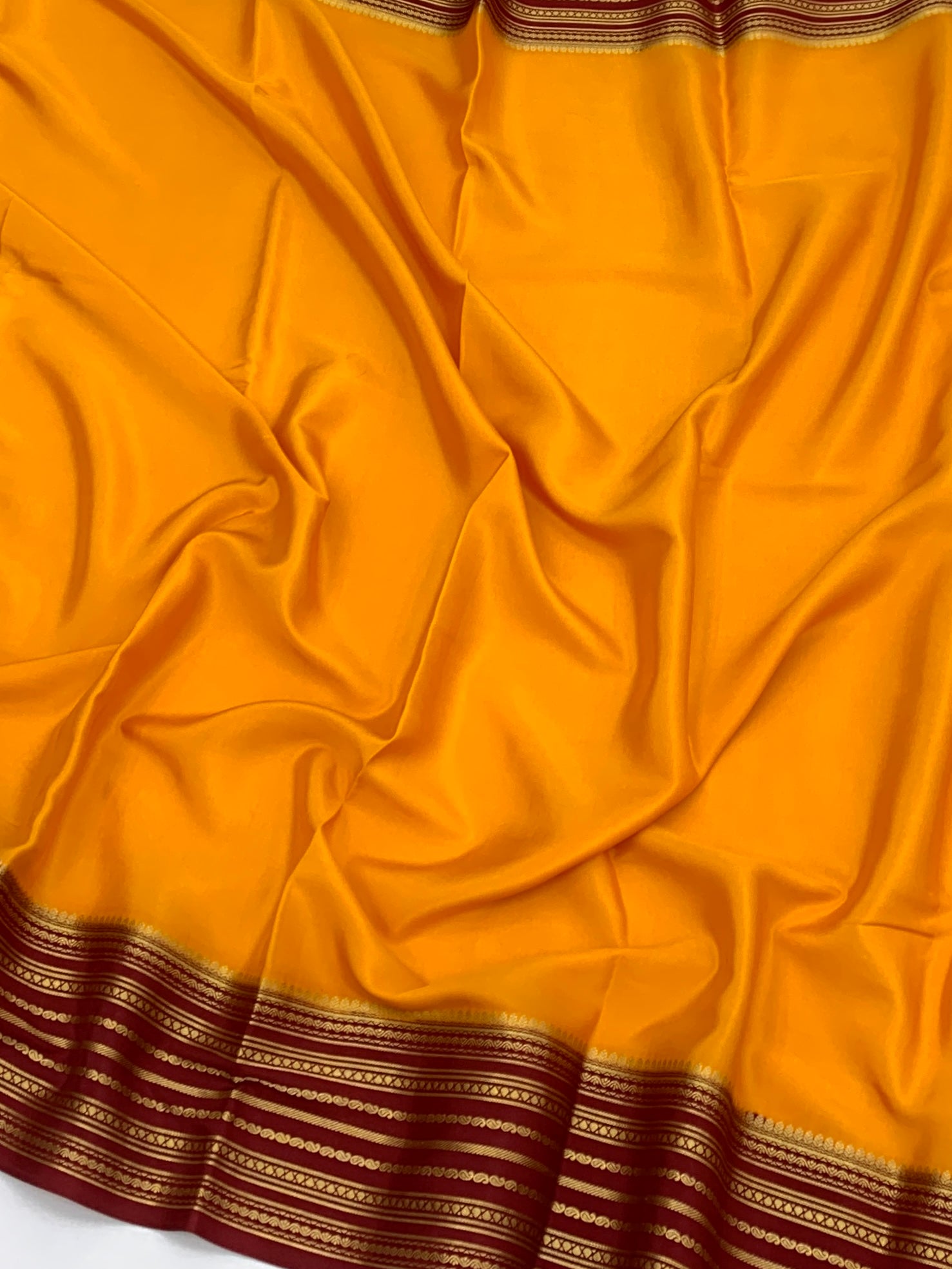 Heritage Mysore Silk Saree – Sun-Kissed Yellow & Deep Maroon
