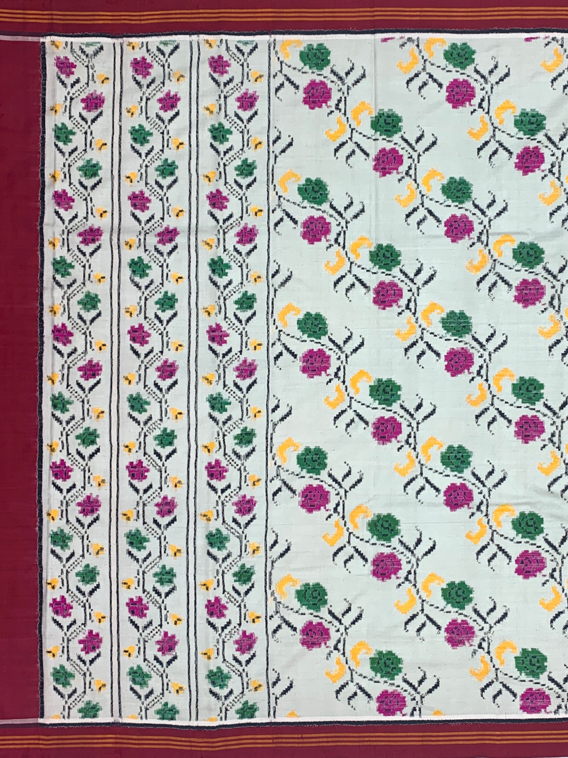 Exquisite Handwoven Patan Patola Silk Saree – Pale Seafoam & Crimson Floral Vine