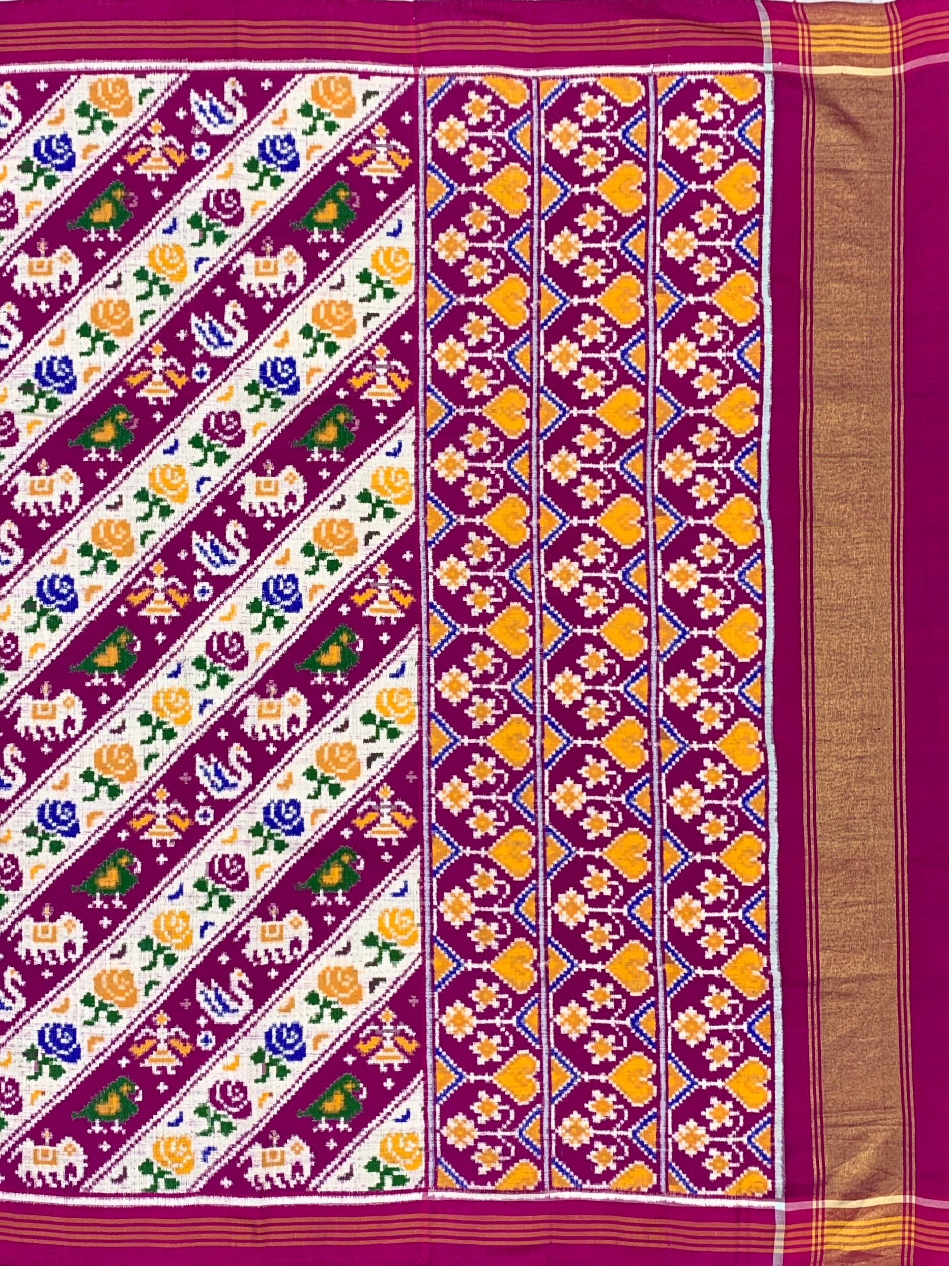 Exquisite Handwoven Patan Patola Silk Saree – Vibrant Diagonal Motifs
