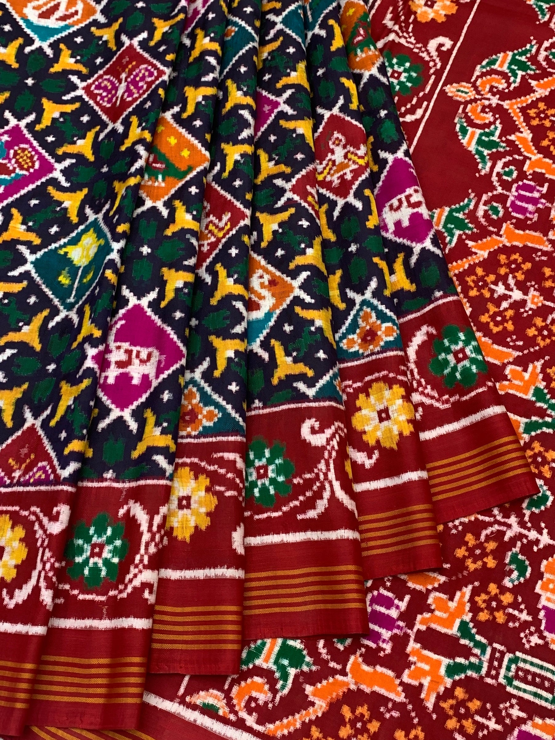 Exquisite Handwoven Patan Patola Silk Saree – Midnight Blue & Crimson Haathi Bhaat