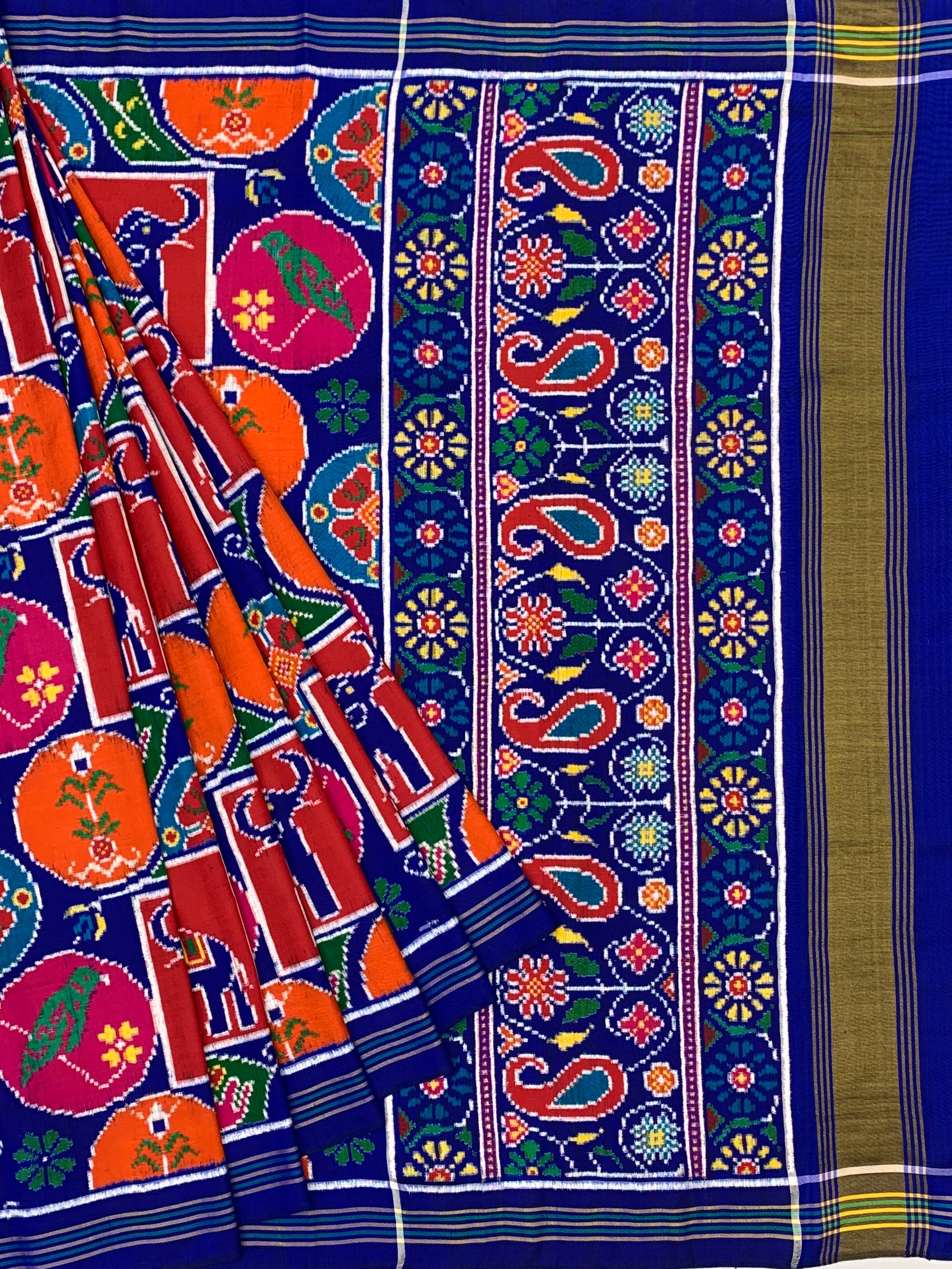 Exquisite Handwoven Patan Patola Silk Saree – Royal Blue with Keri & Traditional Motifs