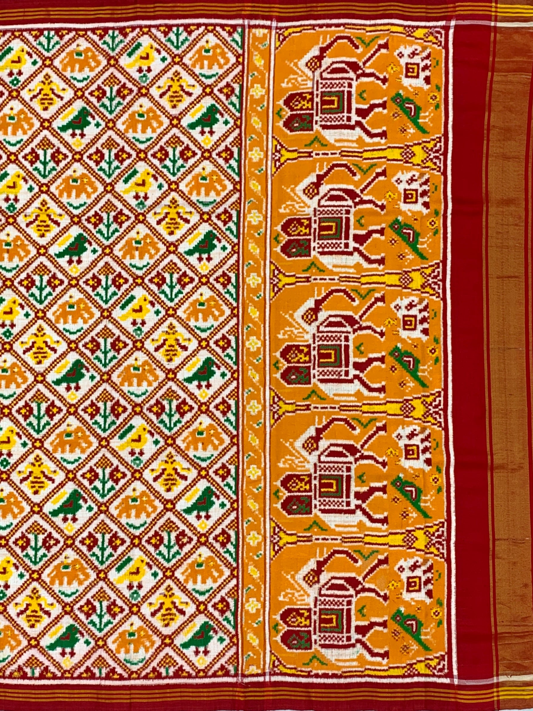 Exquisite Handwoven Patan Patola Silk Saree – Ivory & Mustard Haathi (Elephant) Motif