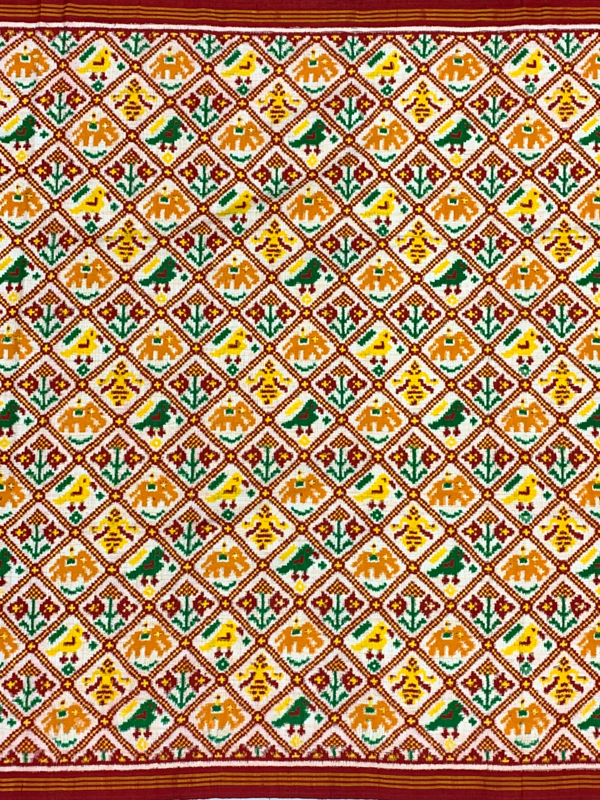 Exquisite Handwoven Patan Patola Silk Saree – Ivory & Mustard Haathi (Elephant) Motif