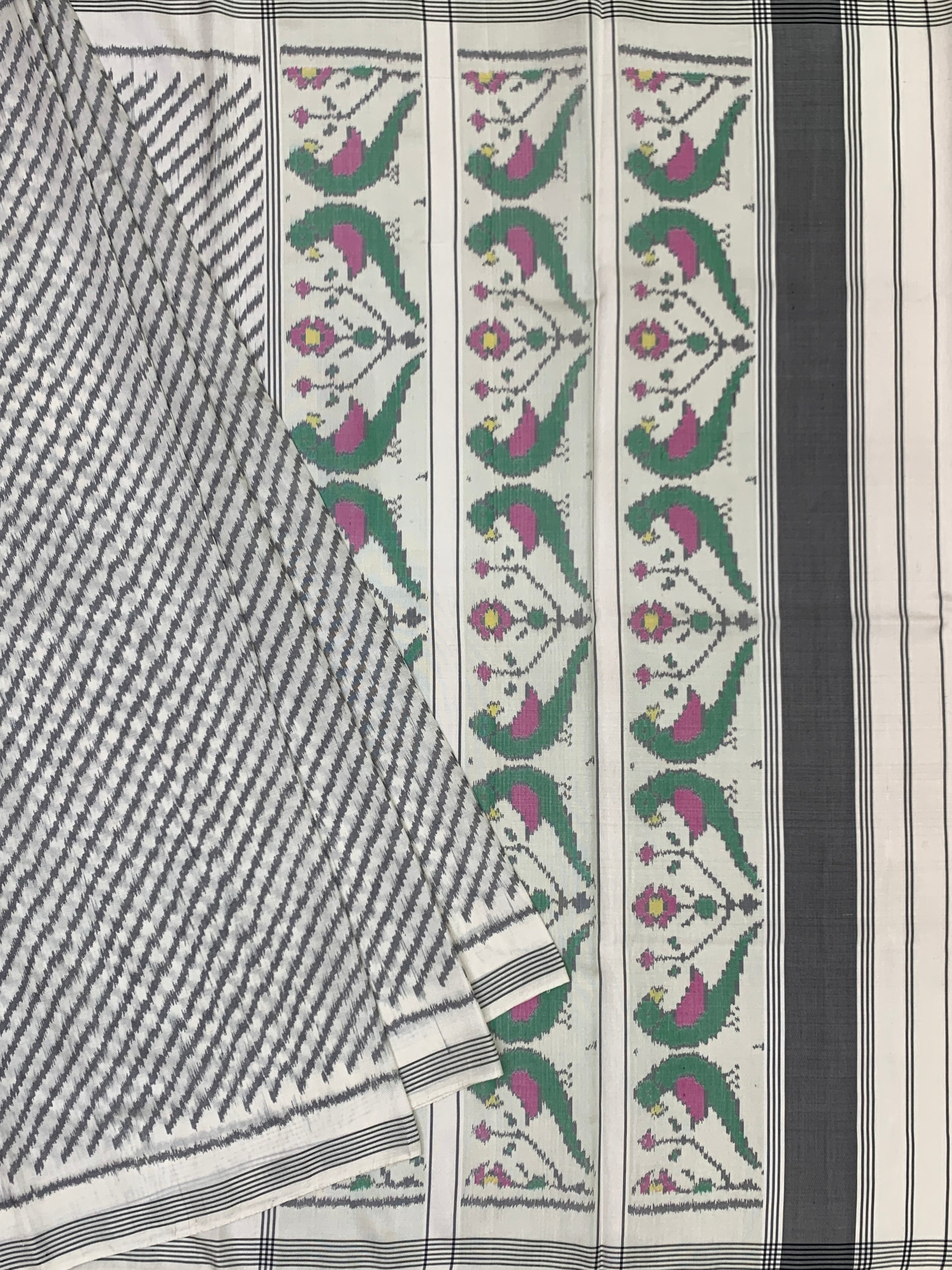 Monochrome Magic: Slate Leheriya & Emerald Parrot Patola Saree