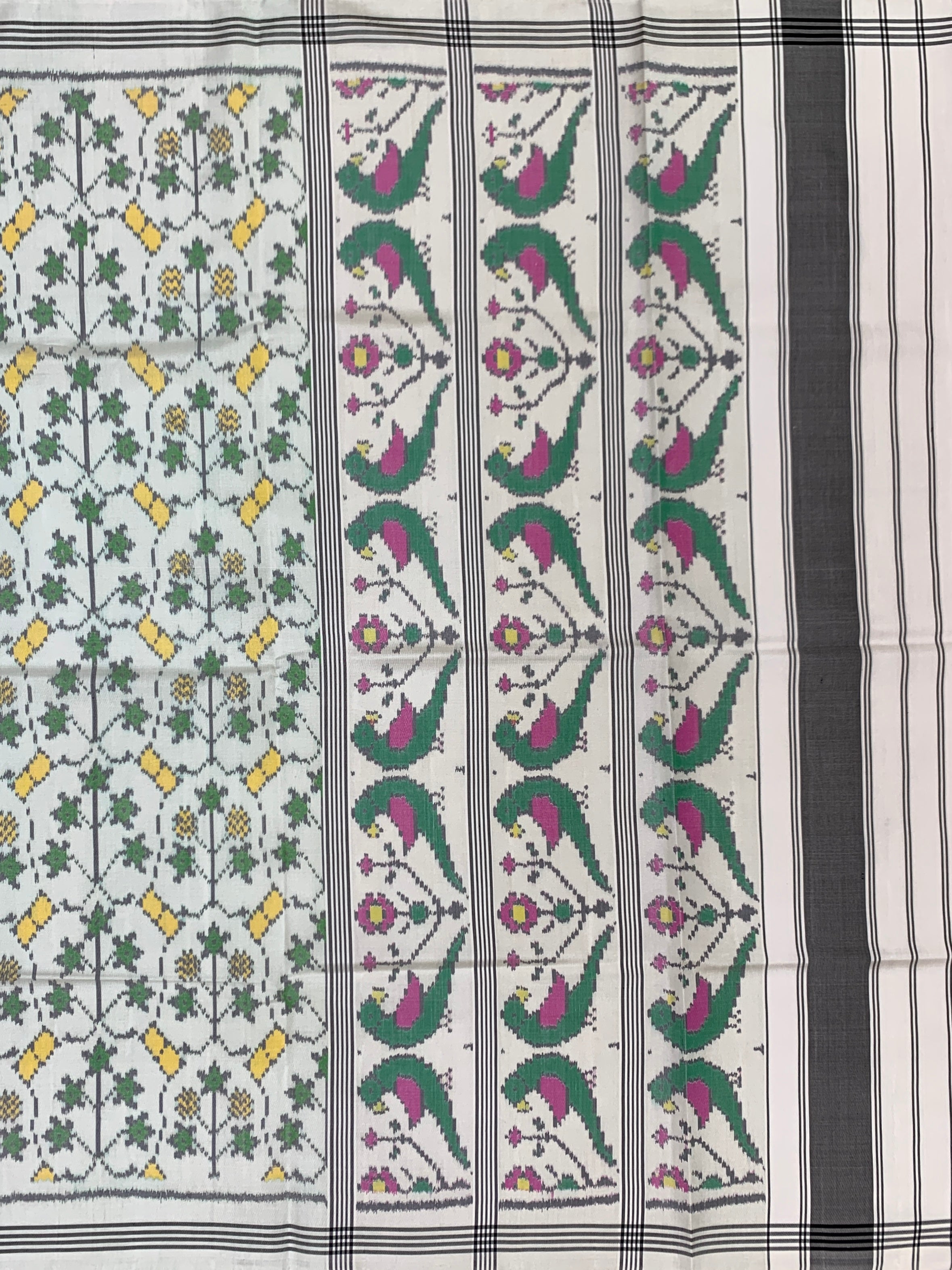 Monochrome Muse: Pristine Half White & Emerald Popat Patola Saree