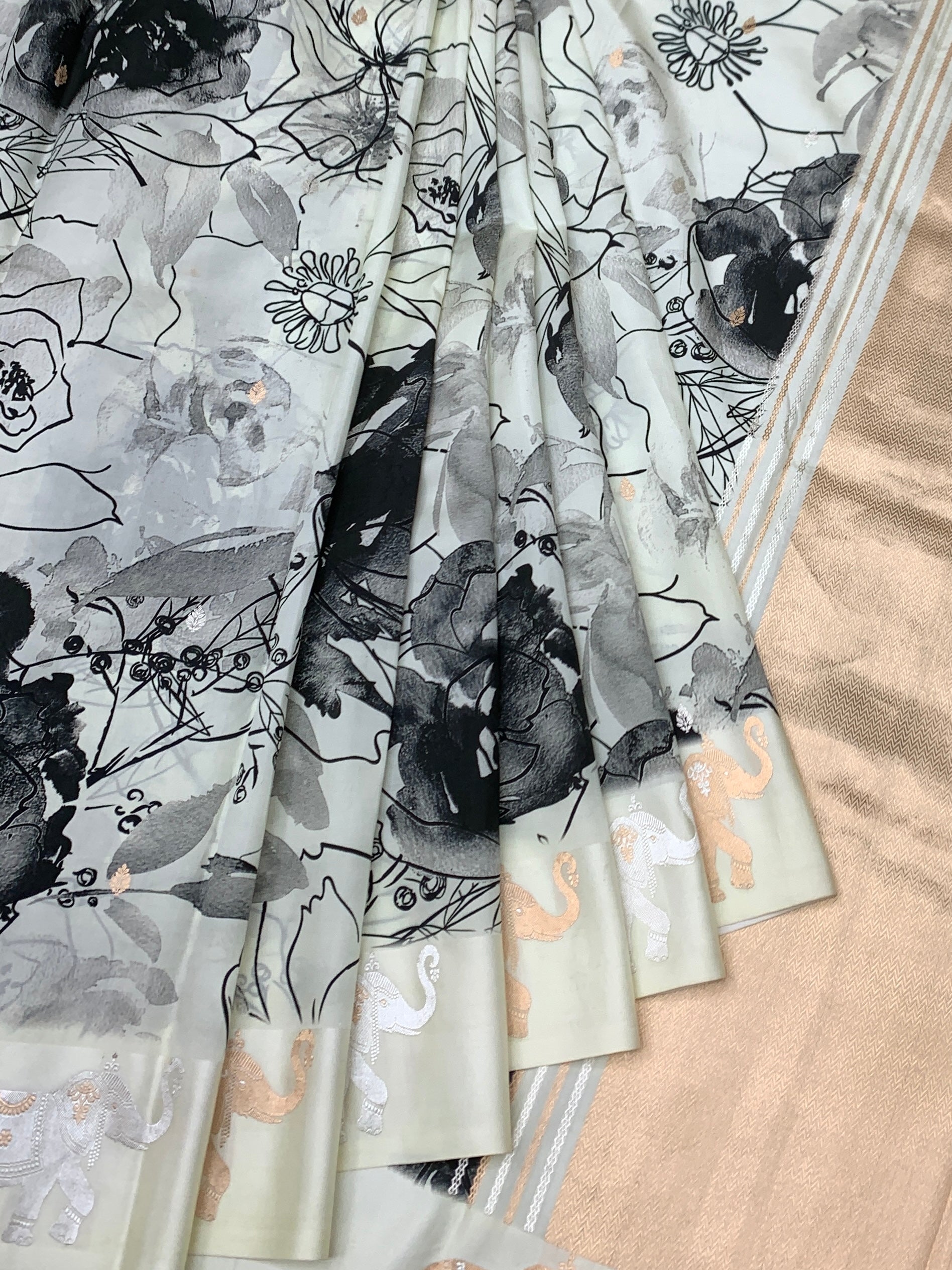 Elegant Printed Raw Mango Silk Saree with Floral Artistry