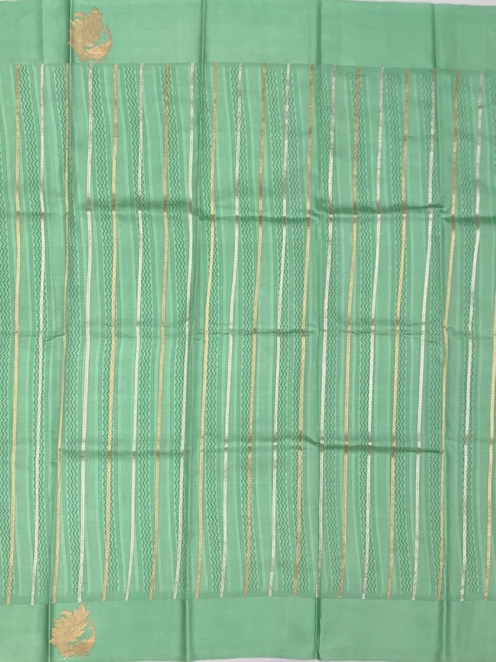 Floral Elegance: Printed Raw Mango  Silk Saree in Seafoam Green