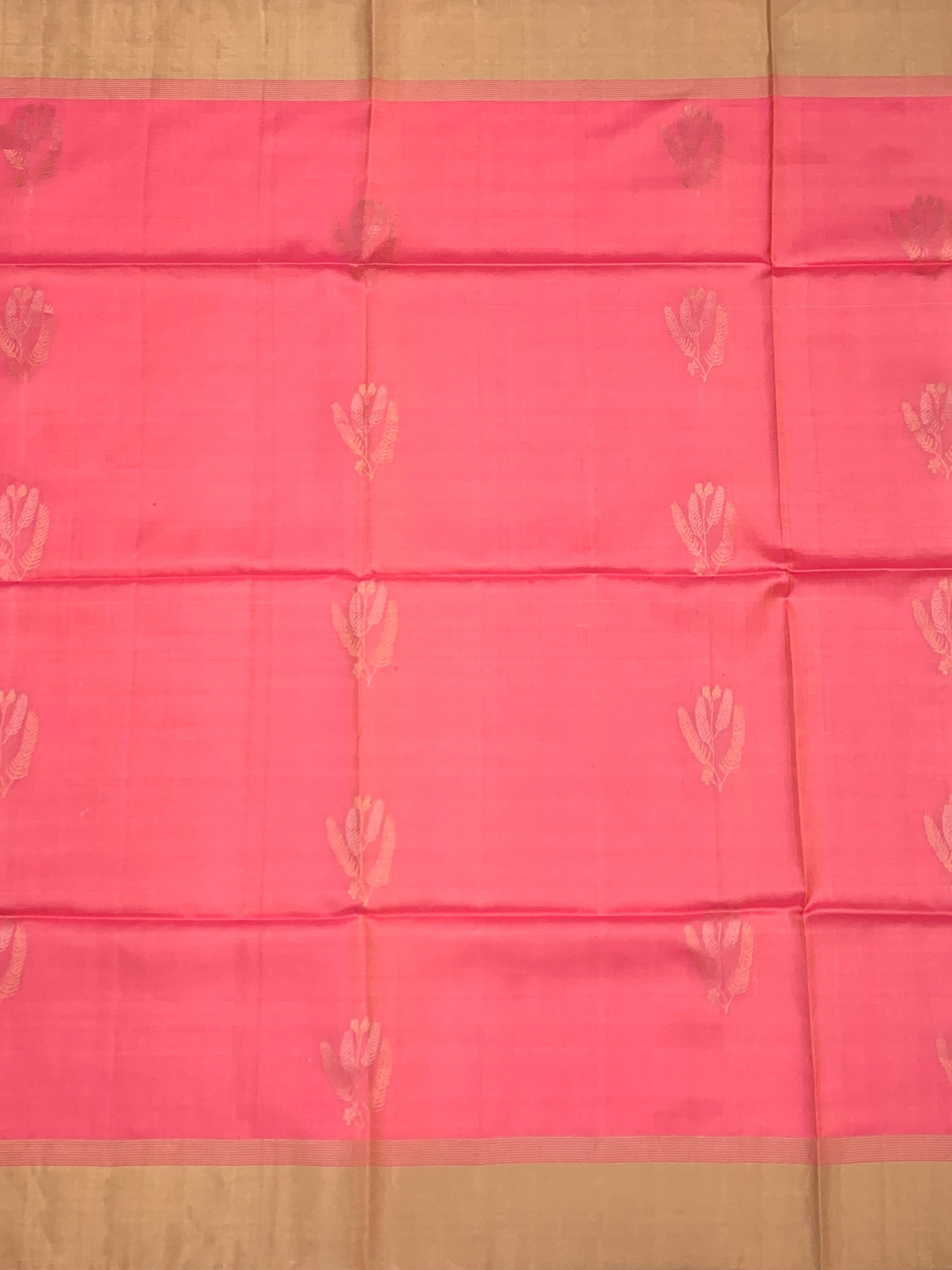 Exquisite Peach-Pink Soft Silk Saree with Rani Pink Pallu