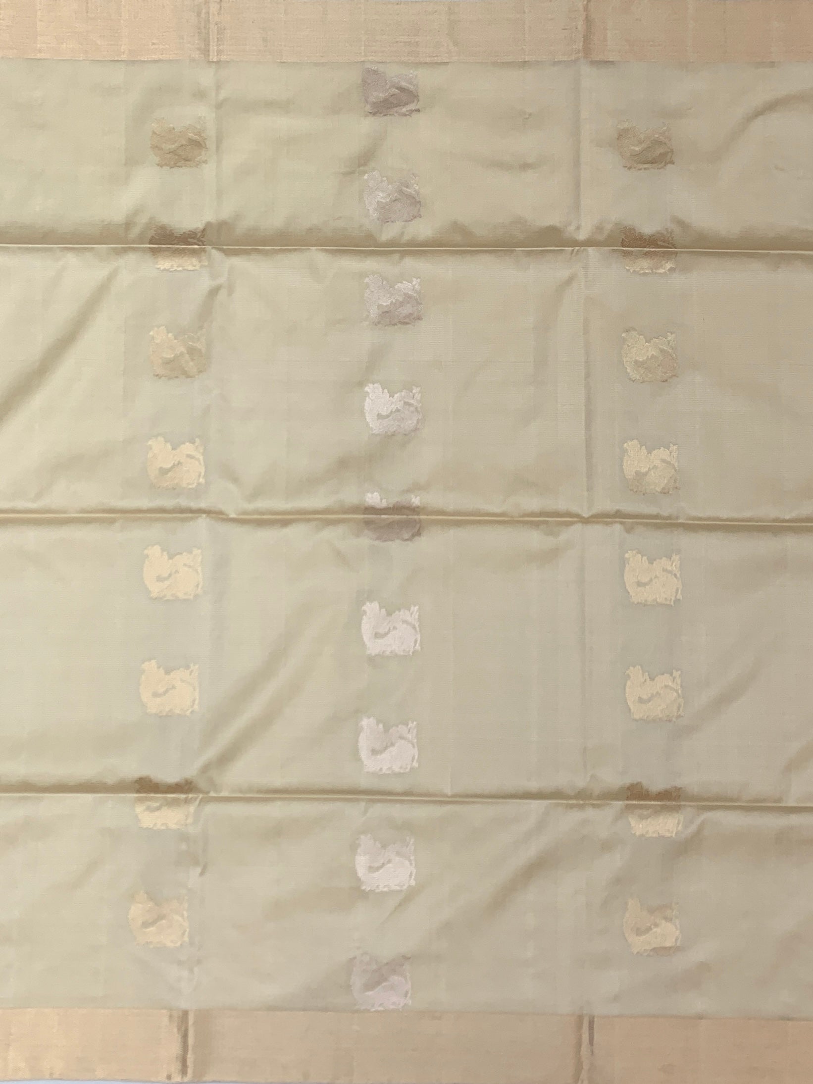Elegant Ivory Soft Silk Saree with Geometric Weave