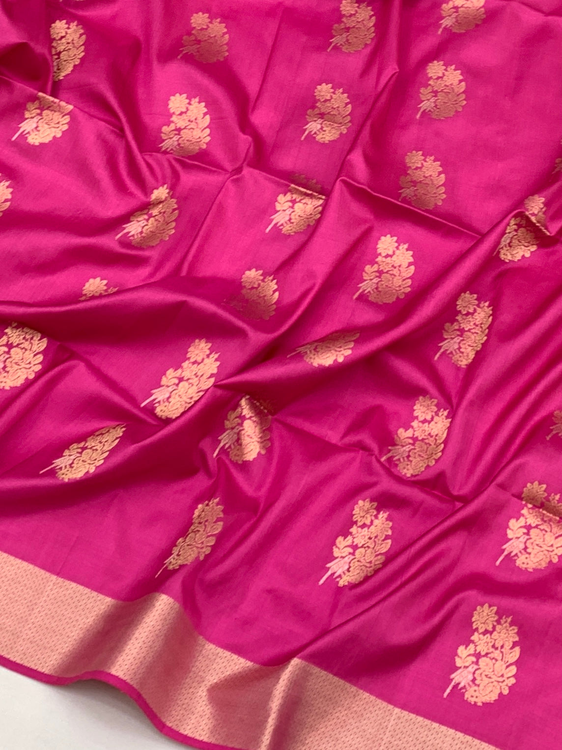 Exquisite Rani Pink Soft Silk Saree