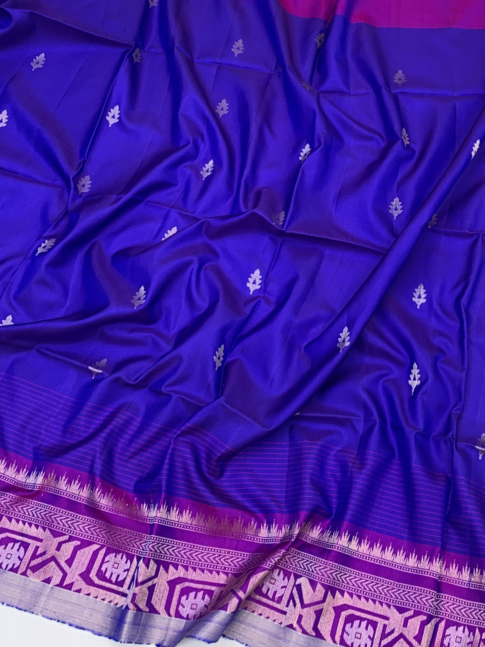 Royal Blue & Magenta Dual-Tone Soft Silk Saree