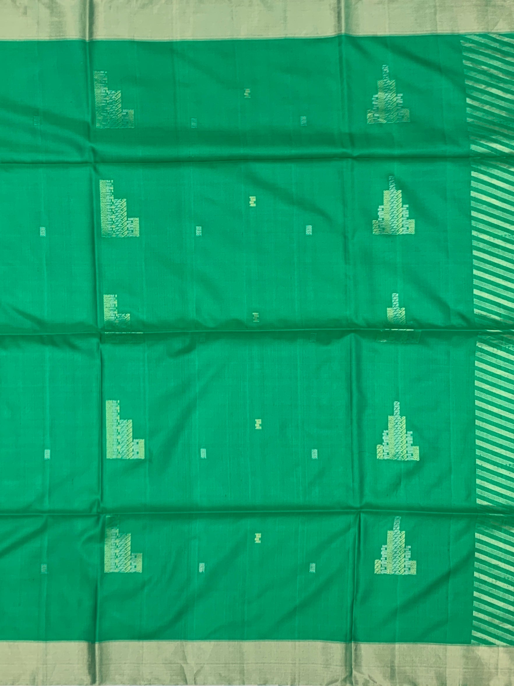 Emerald Geometric Elegance: Handcrafted Soft Silk Saree