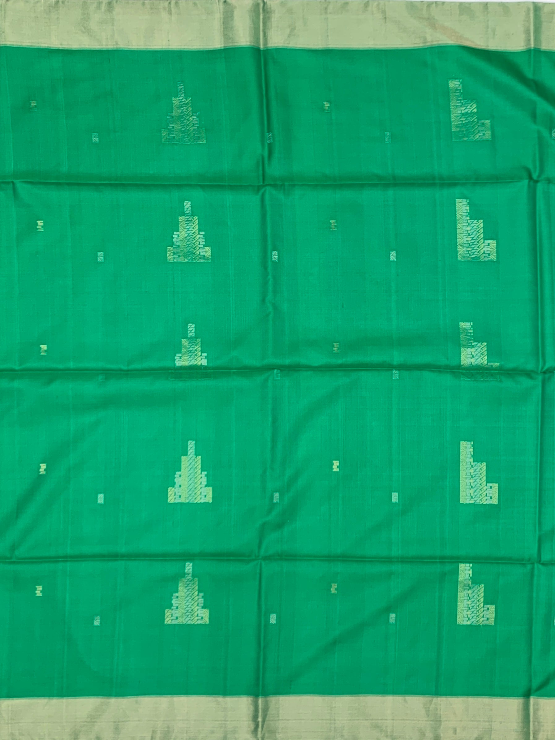 Emerald Geometric Elegance: Handcrafted Soft Silk Saree