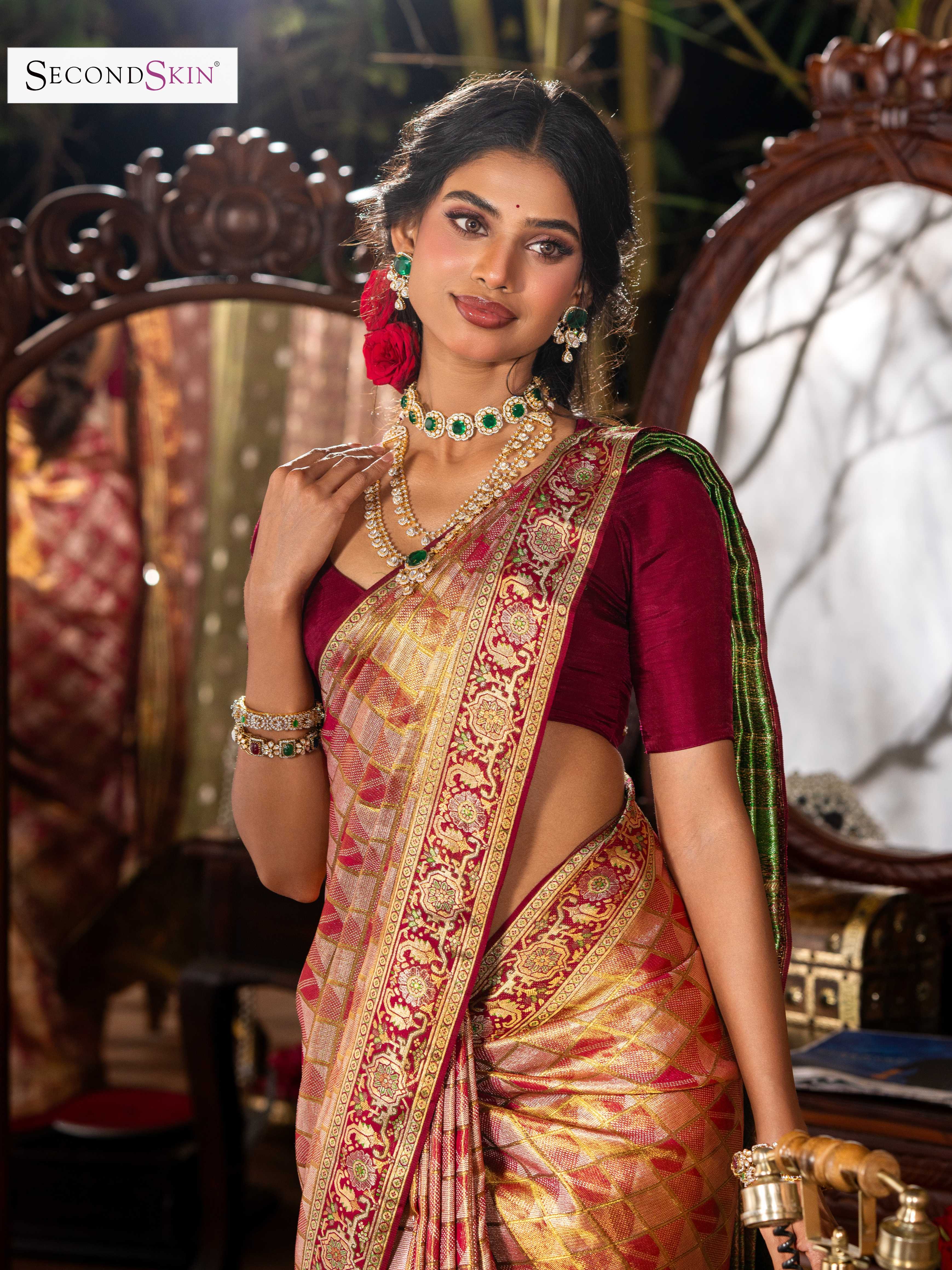 Elegantly Woven Tissue Kanjeevaram Silk Saree