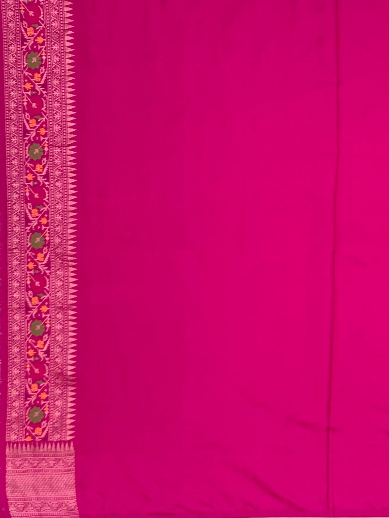 Regal Rani Pink: Zari Butti Banarasi Silk Saree with Meenakari Heritage Borders