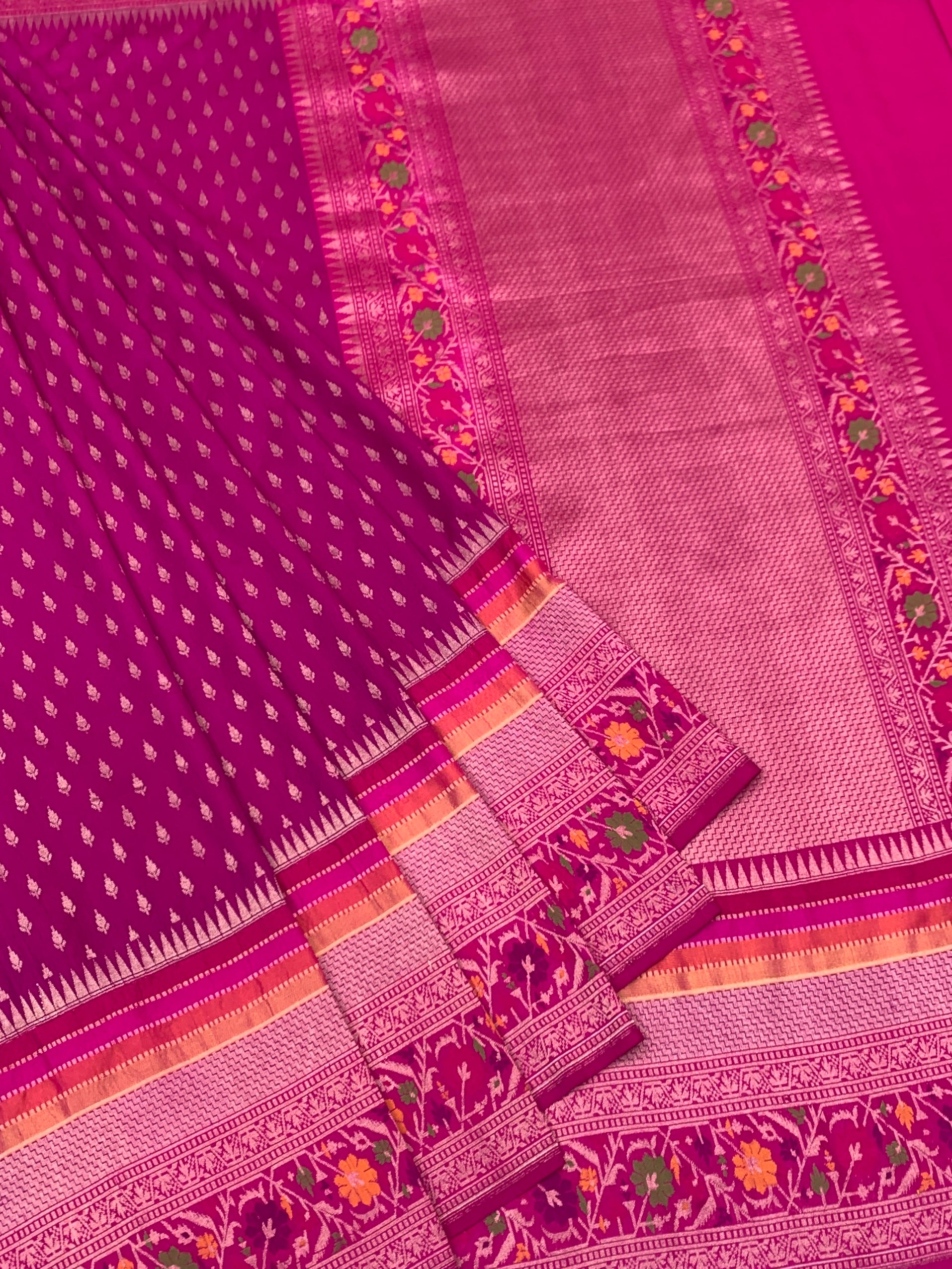 Regal Rani Pink: Zari Butti Banarasi Silk Saree with Meenakari Heritage Borders